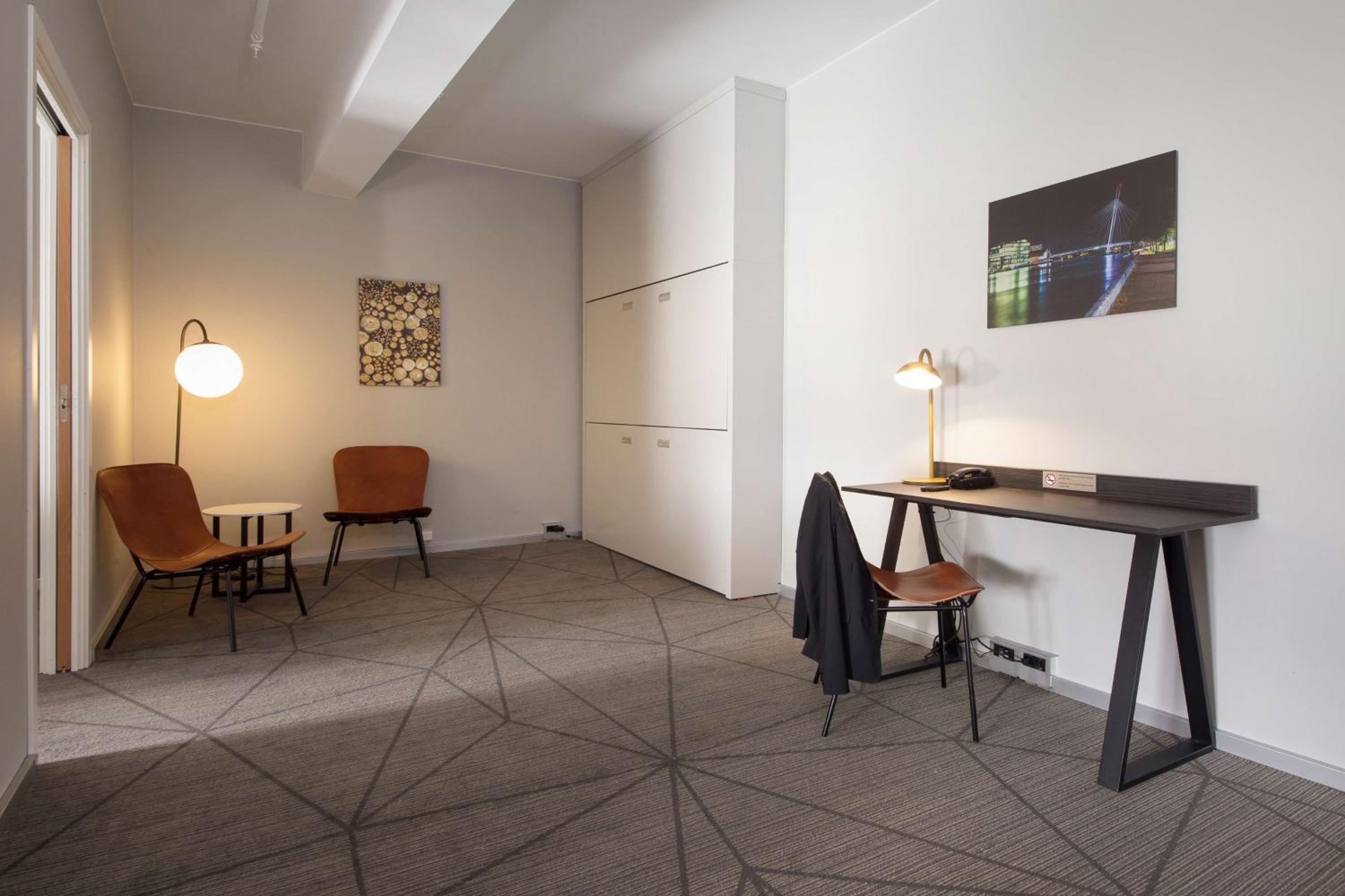 Standard Studio - Photo 5
