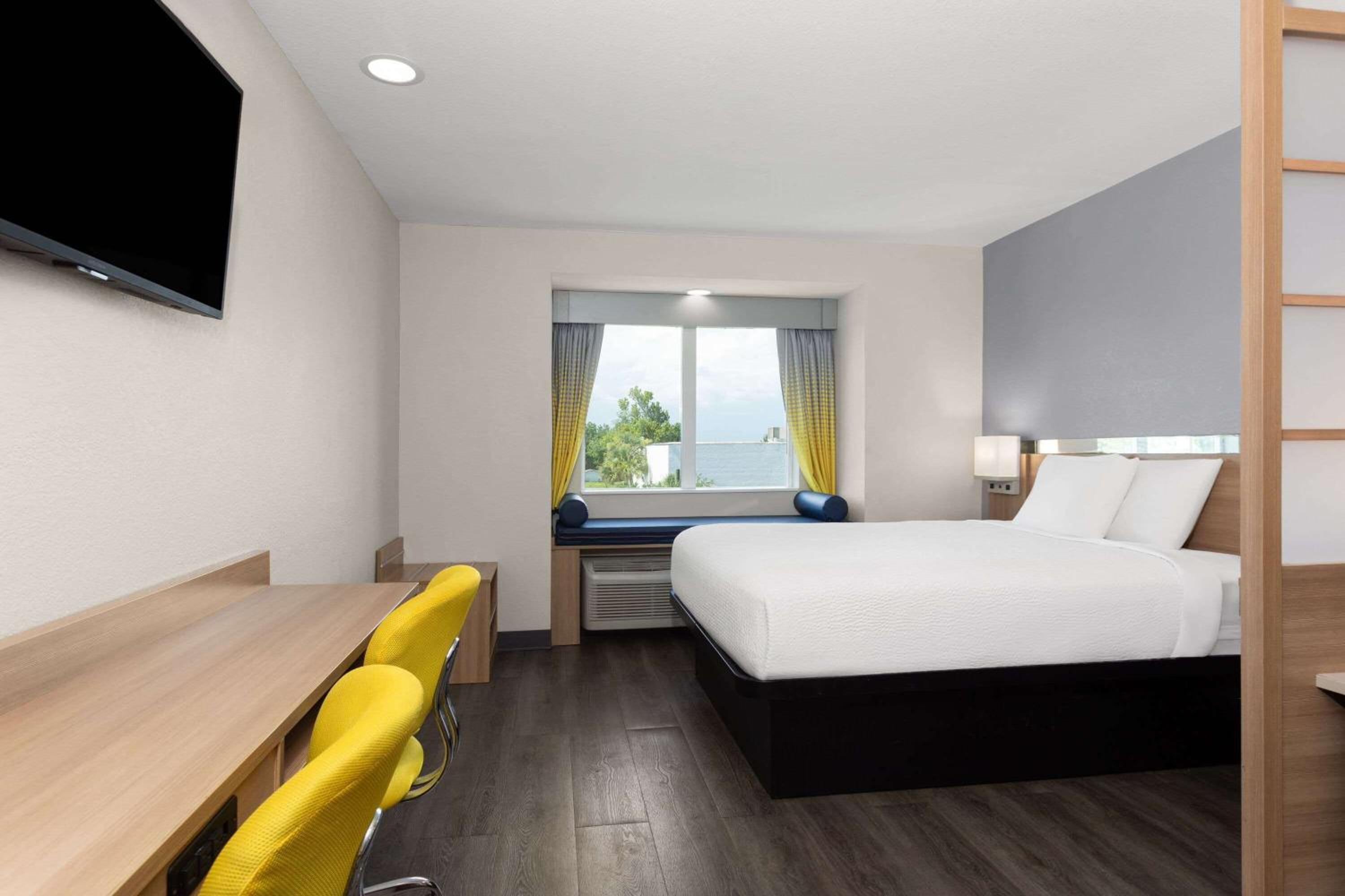 Microtel Inn & Suites by Wyndham Panama City, Photo 6