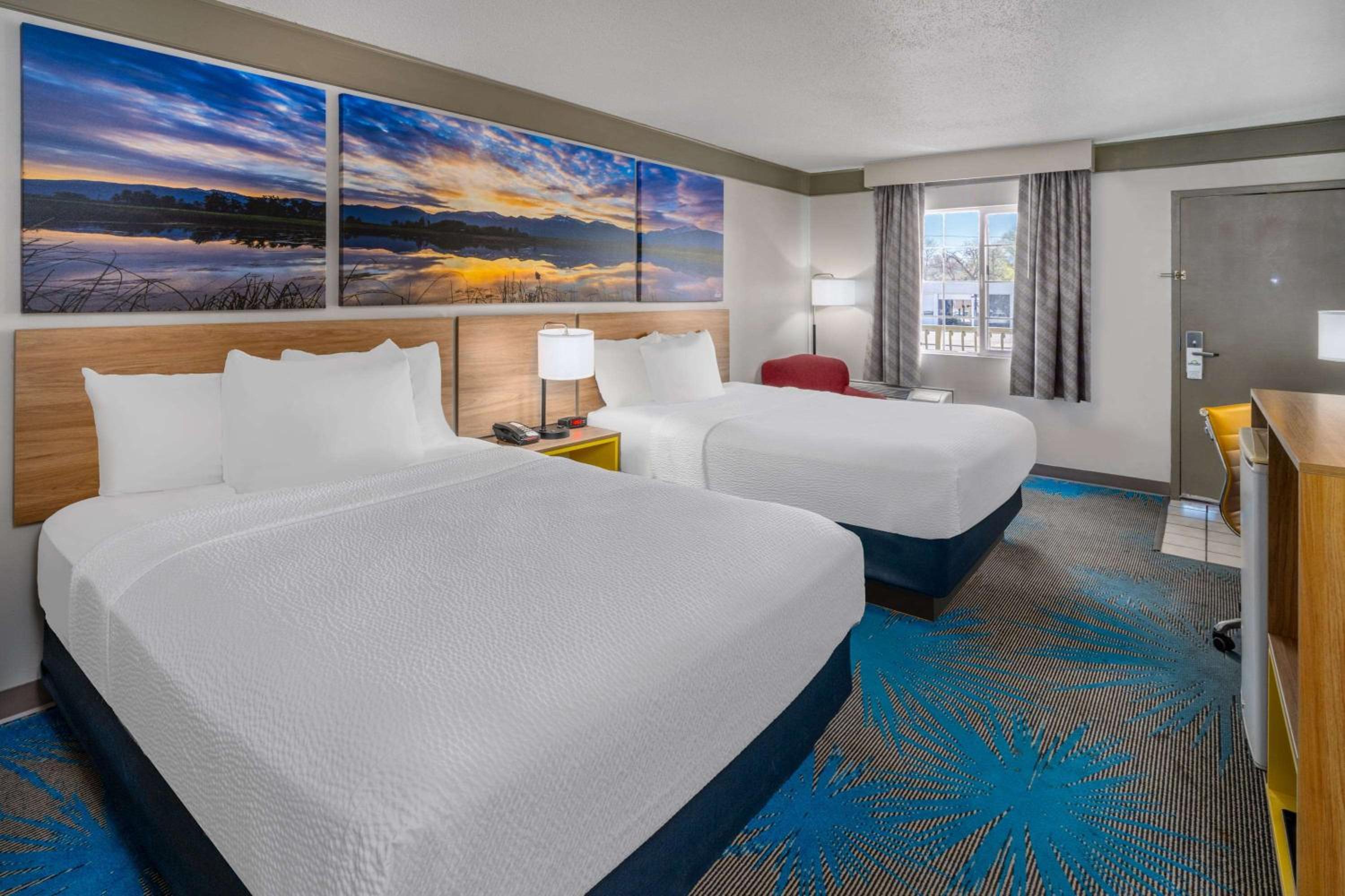 Queen Room with Two Queen Beds - Non-Smoking