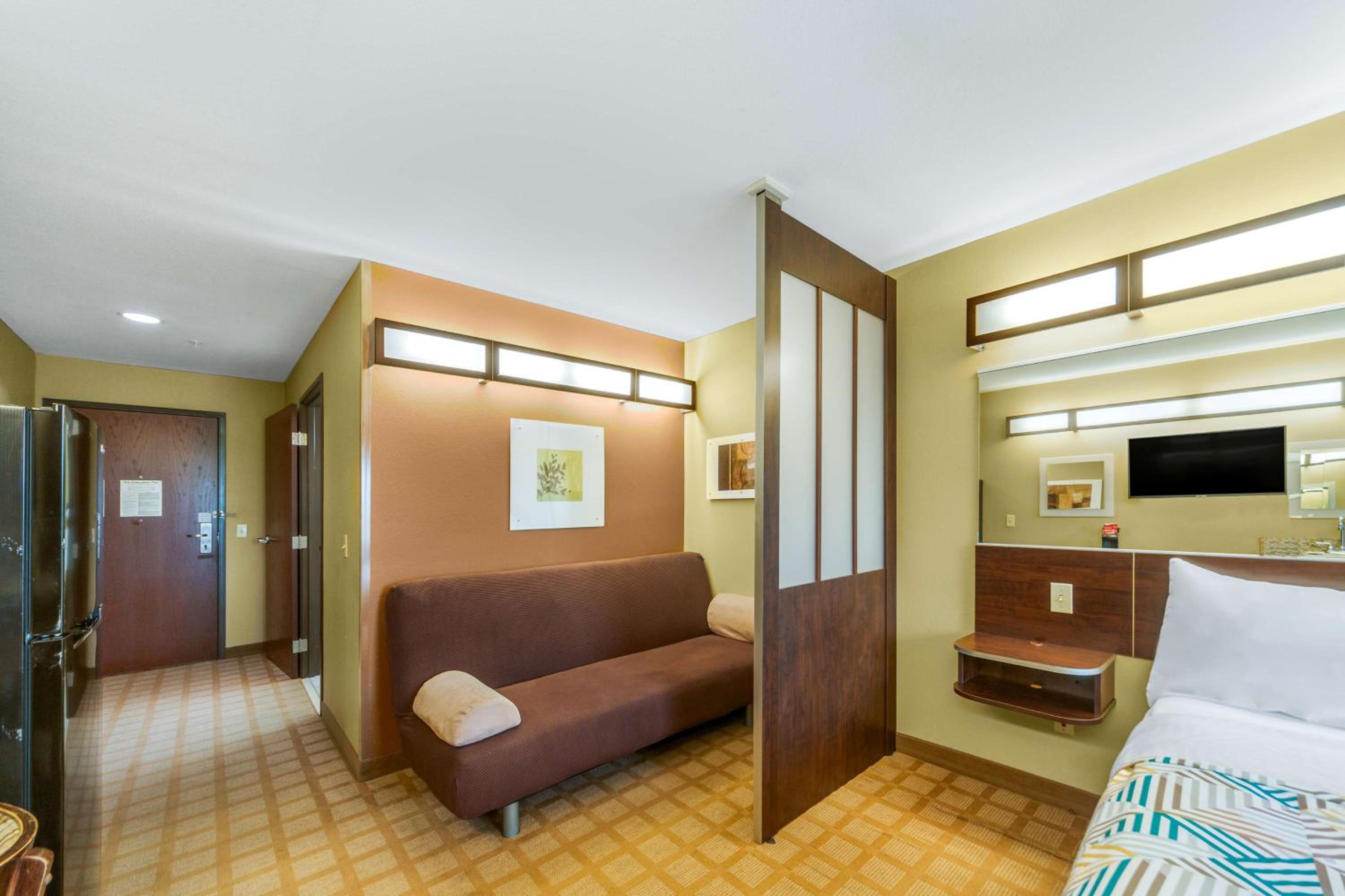 Queen Room - Disability Access - Non-Smoking - Photo 1