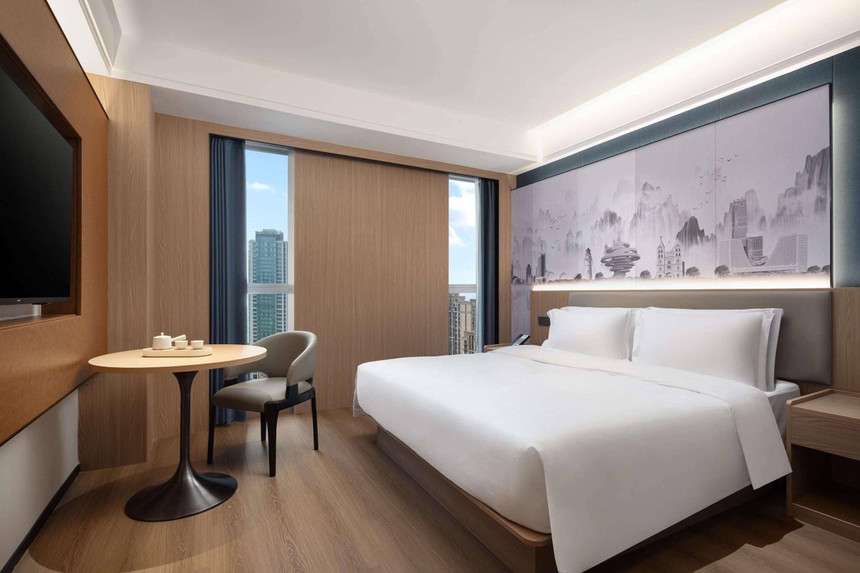 Standard King Room photo 1
