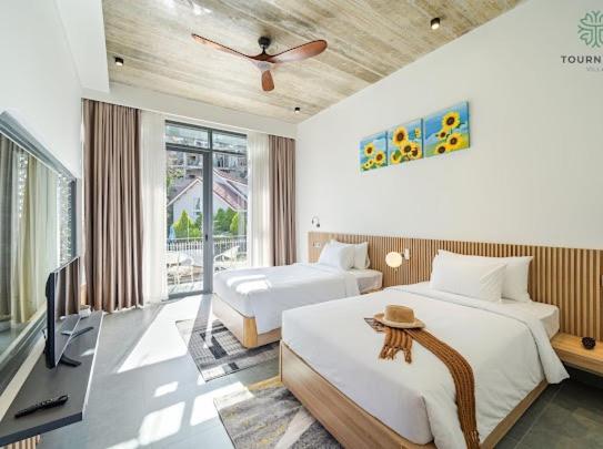 Twin Room with Mountain View