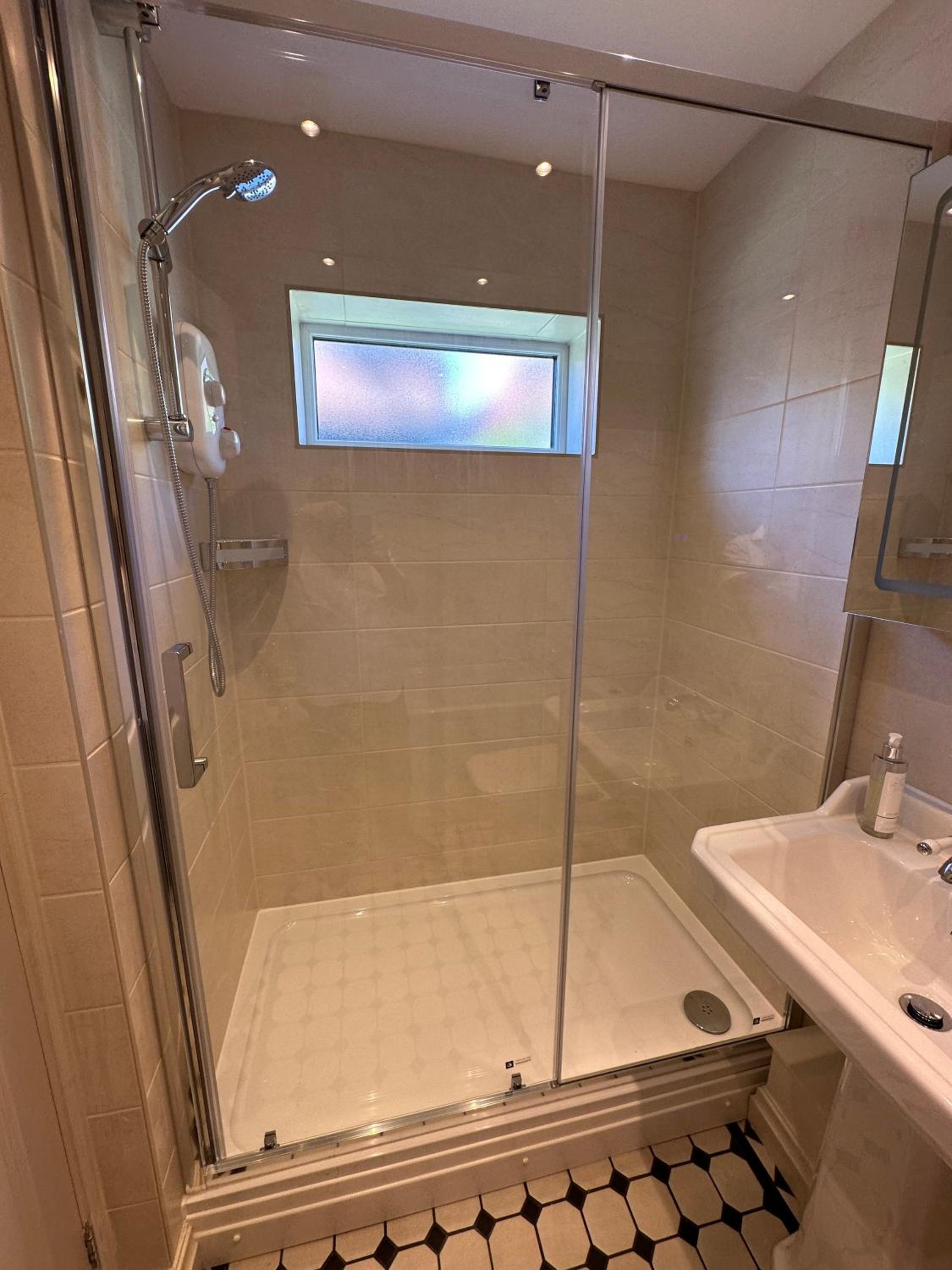 Superior Double Room with Bath - Photo 20