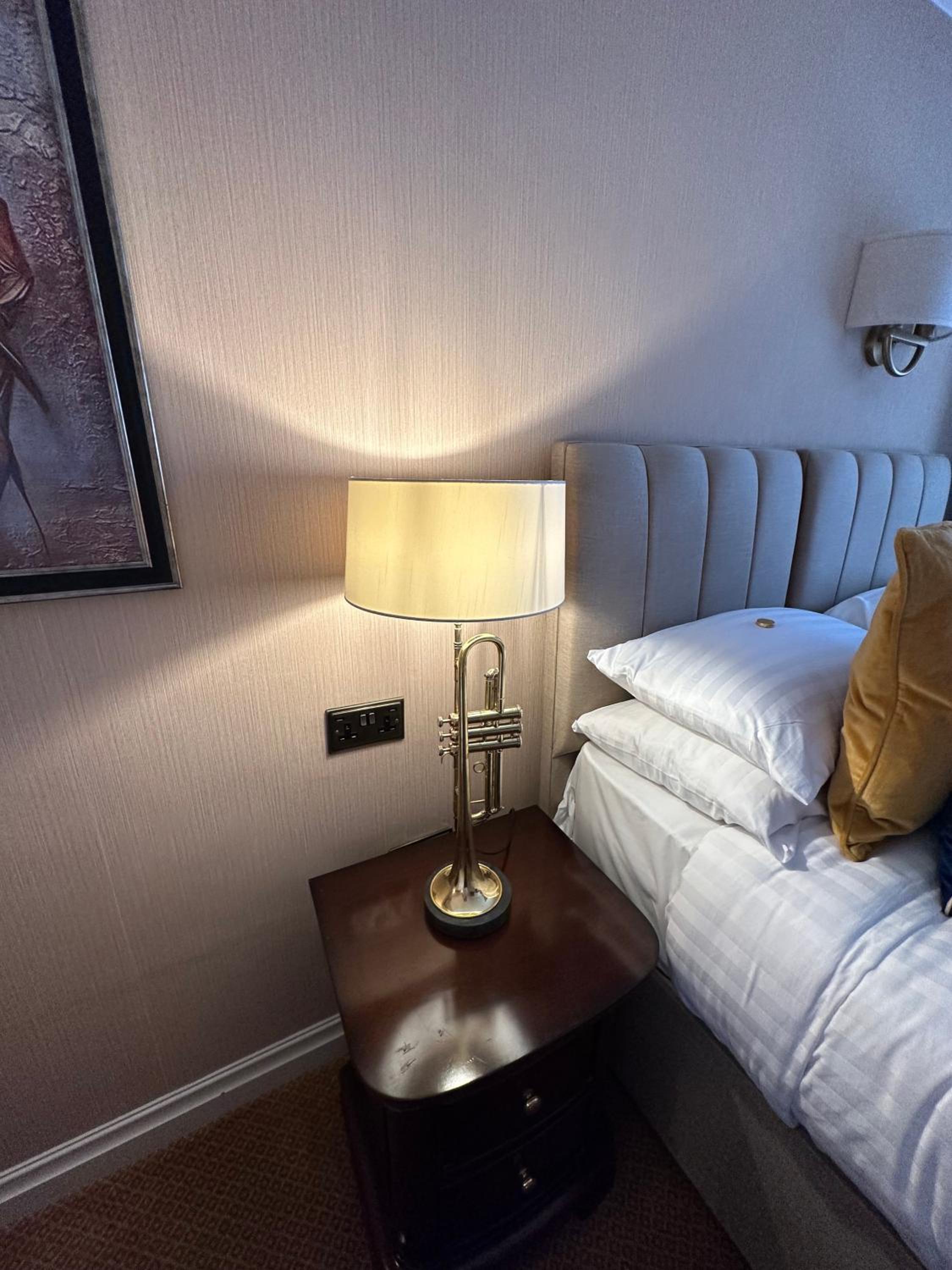 Superior Double Room with Bath - Photo 15