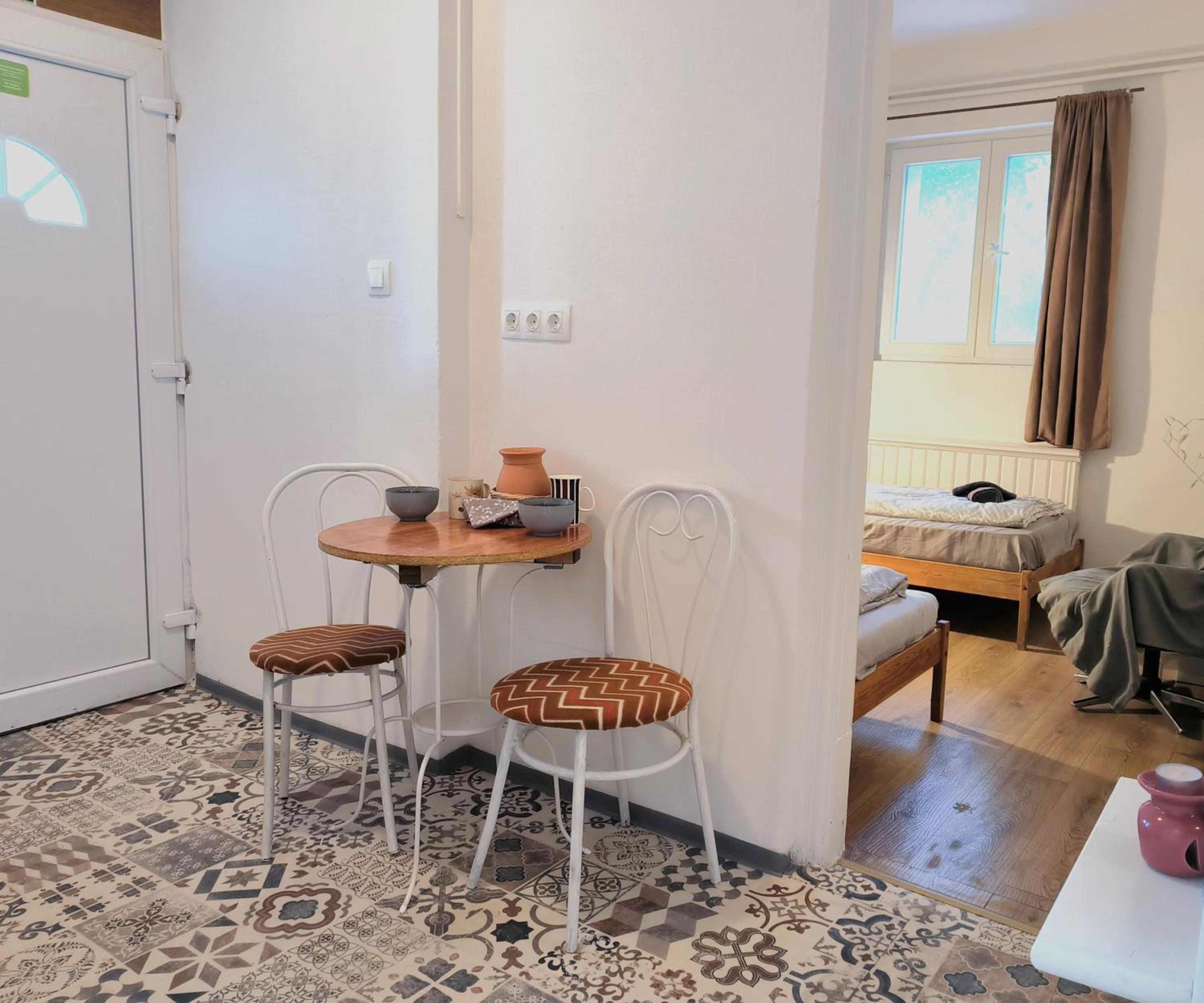 Standard Twin Room - Photo 5