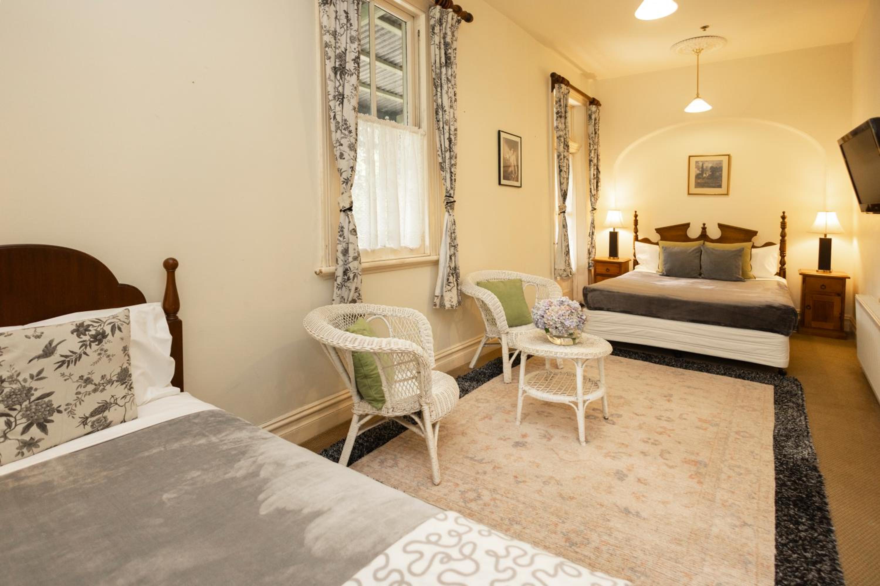Deluxe Family Room photo 1