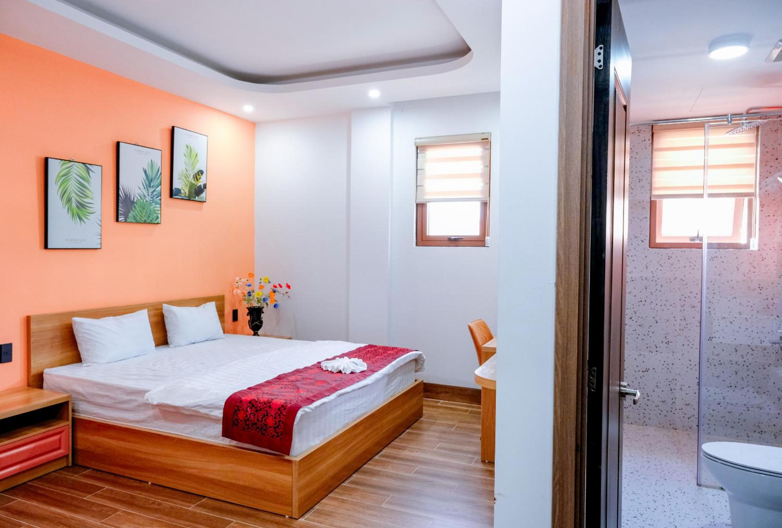 Standard King Room