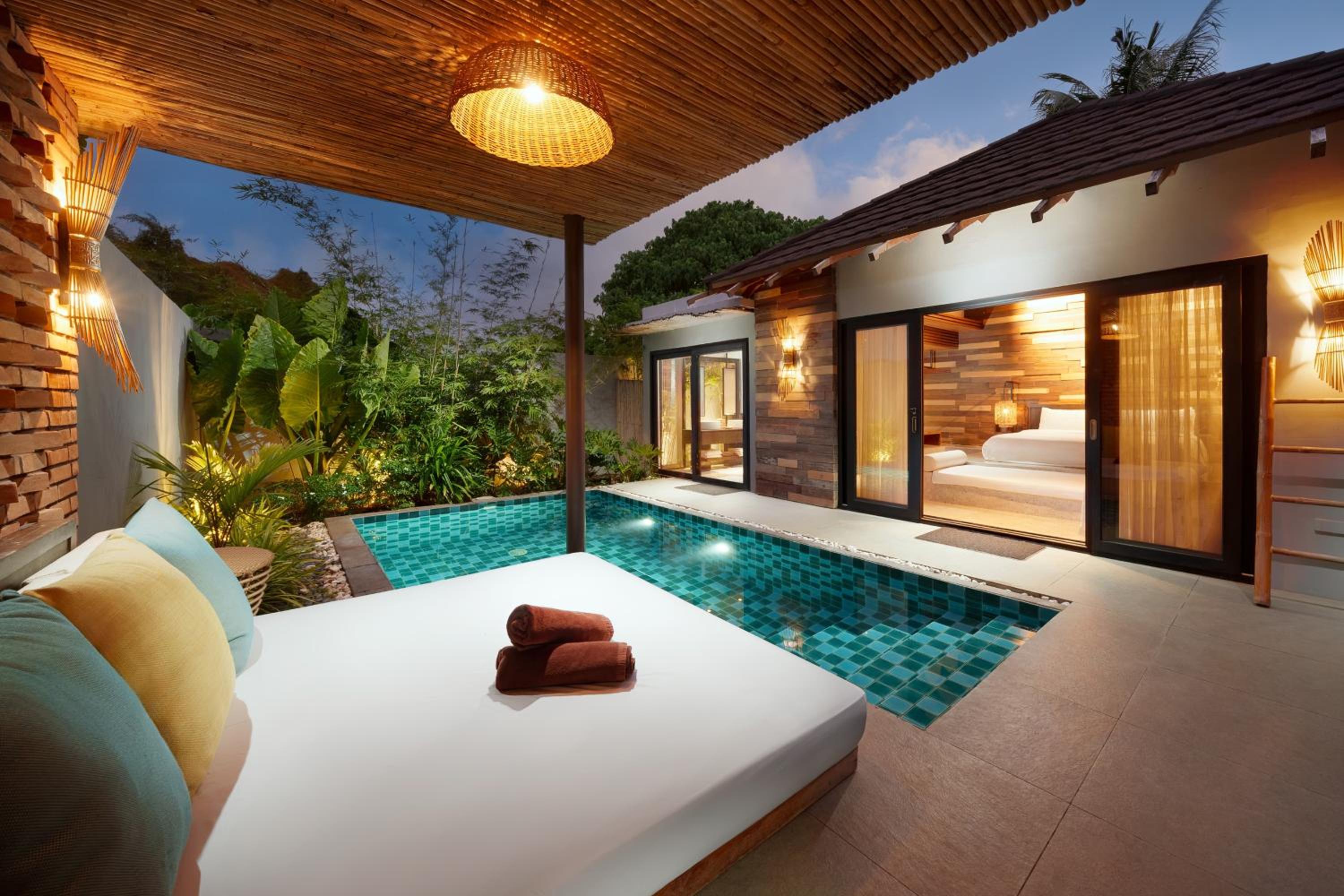 Villa with Private Pool - Photo 1