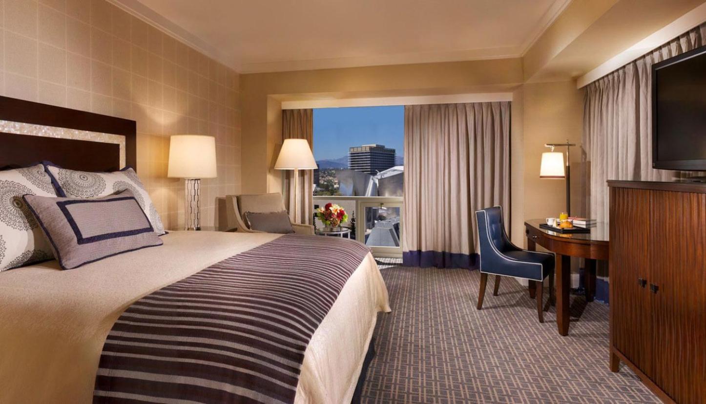 Premier View Room - 1 King Bed