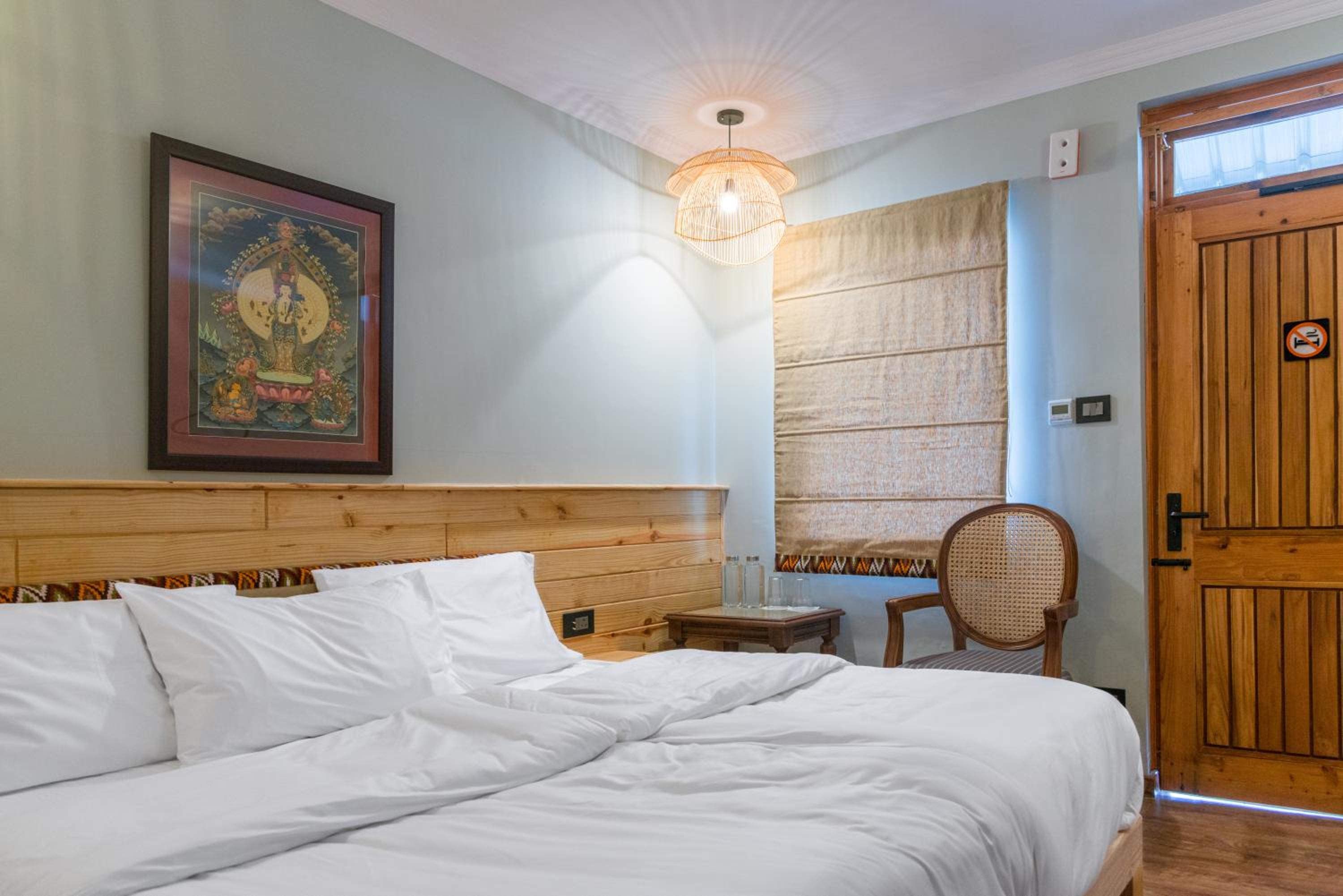 Deluxe King Room photo 2