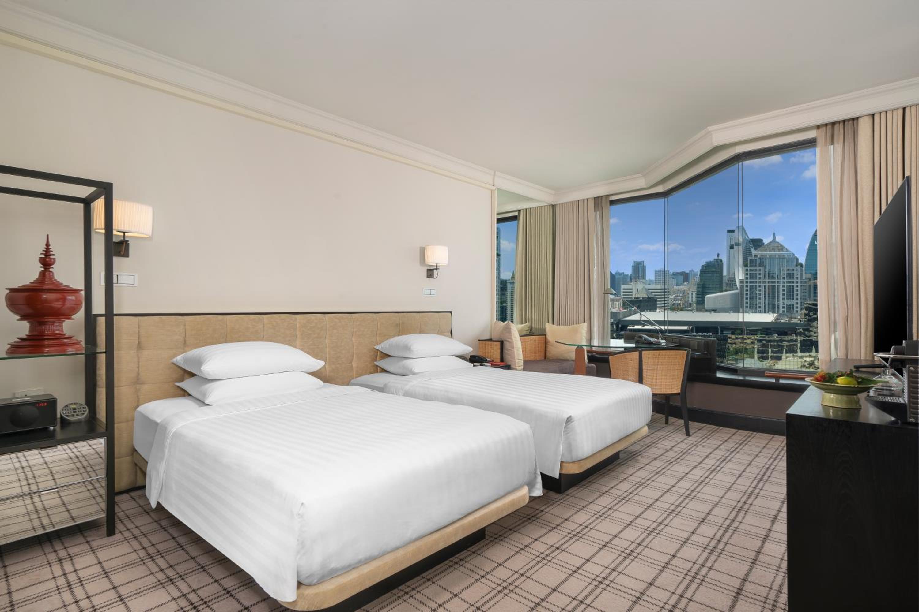 Twin Room with View - Club Access