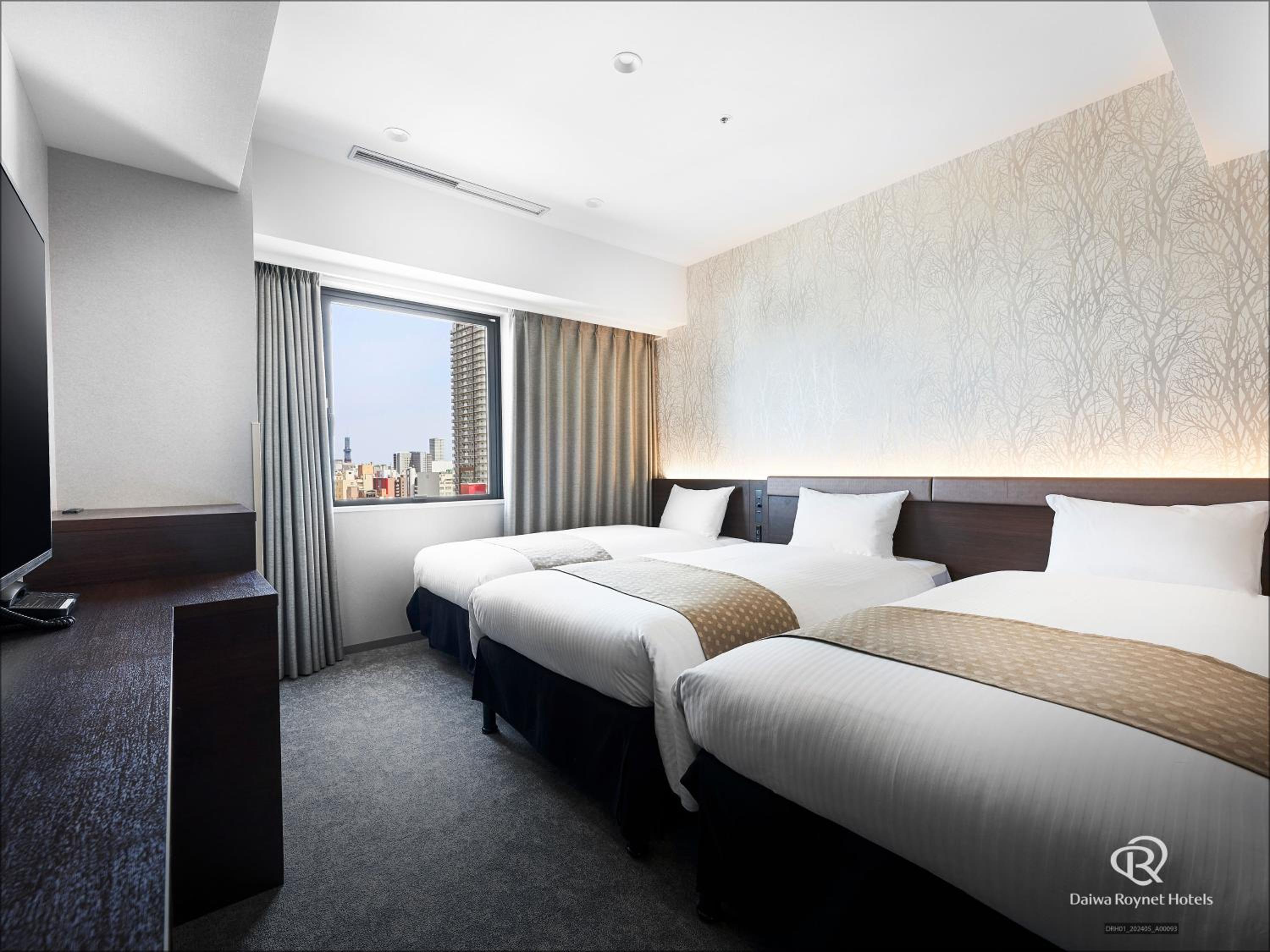 Triple Room - Non-Smoking - Photo 1