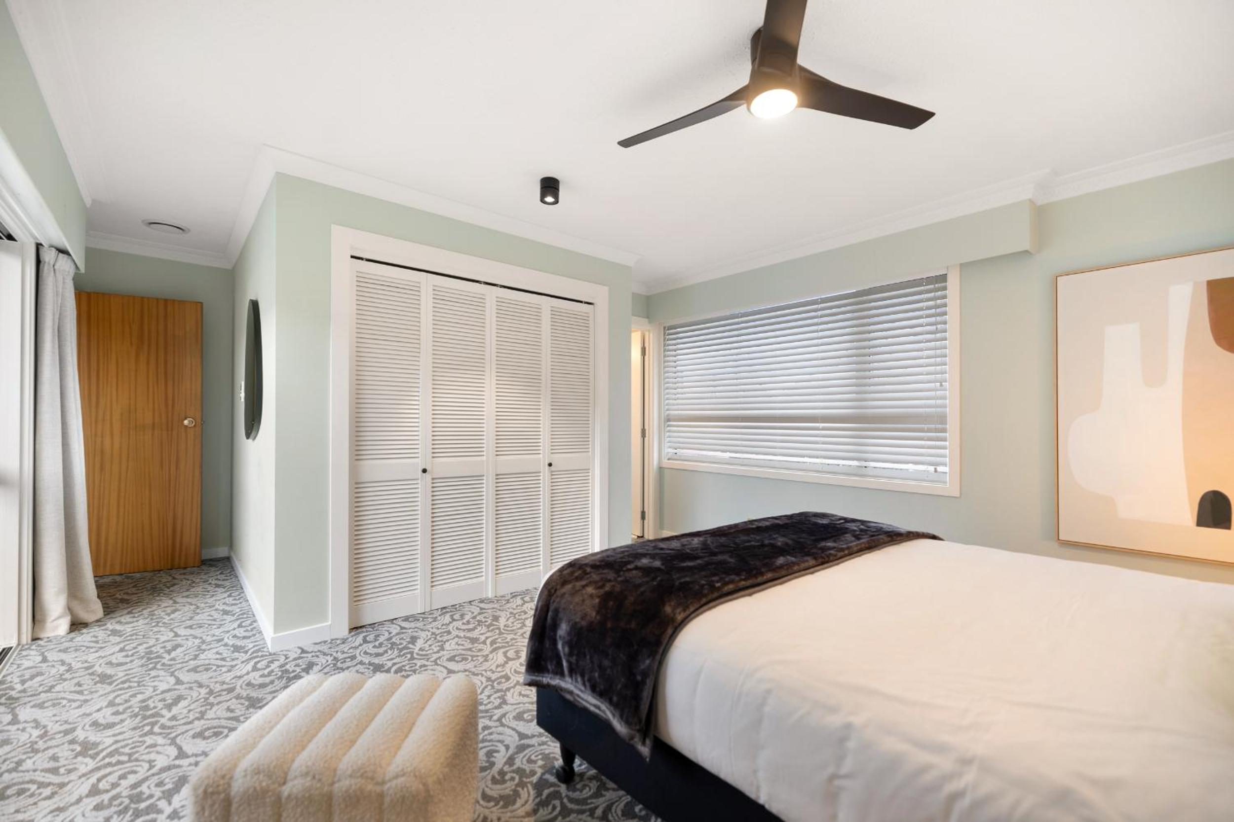 Four-Bedroom House photo 2