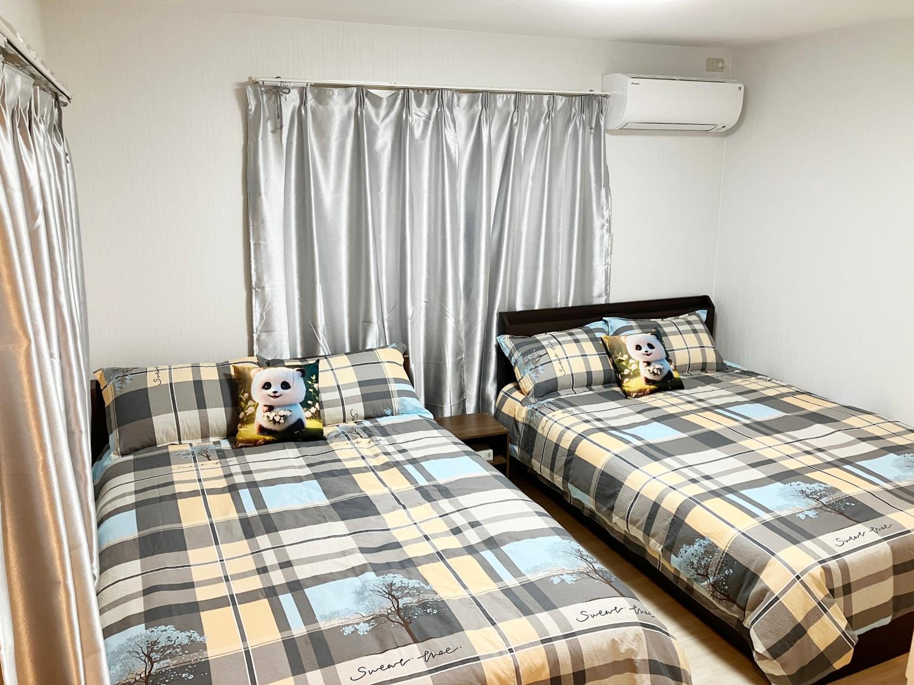 One-Bedroom House photo 1
