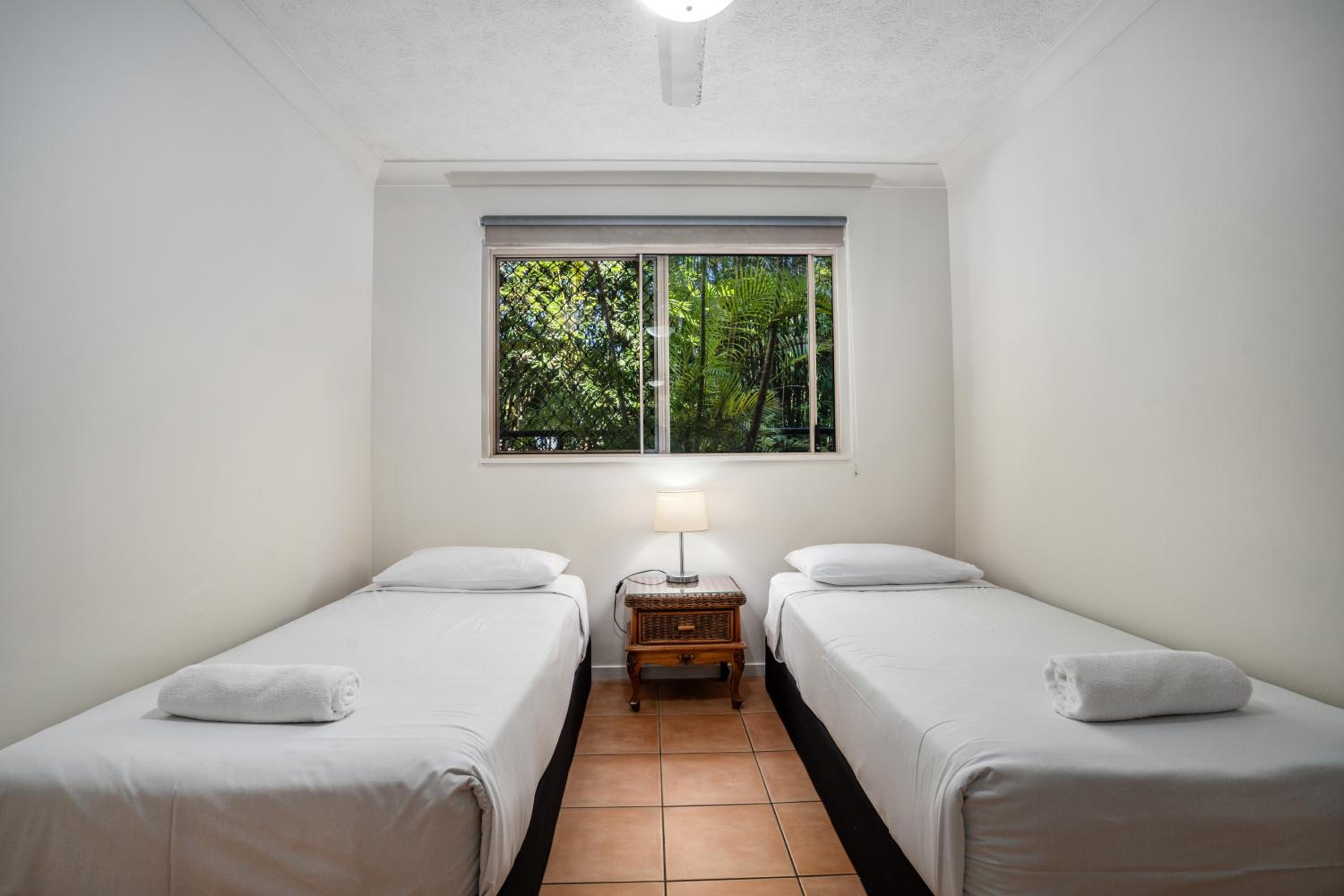 2 Bedroom Apartment - Stay & Play Package thumbnail 6