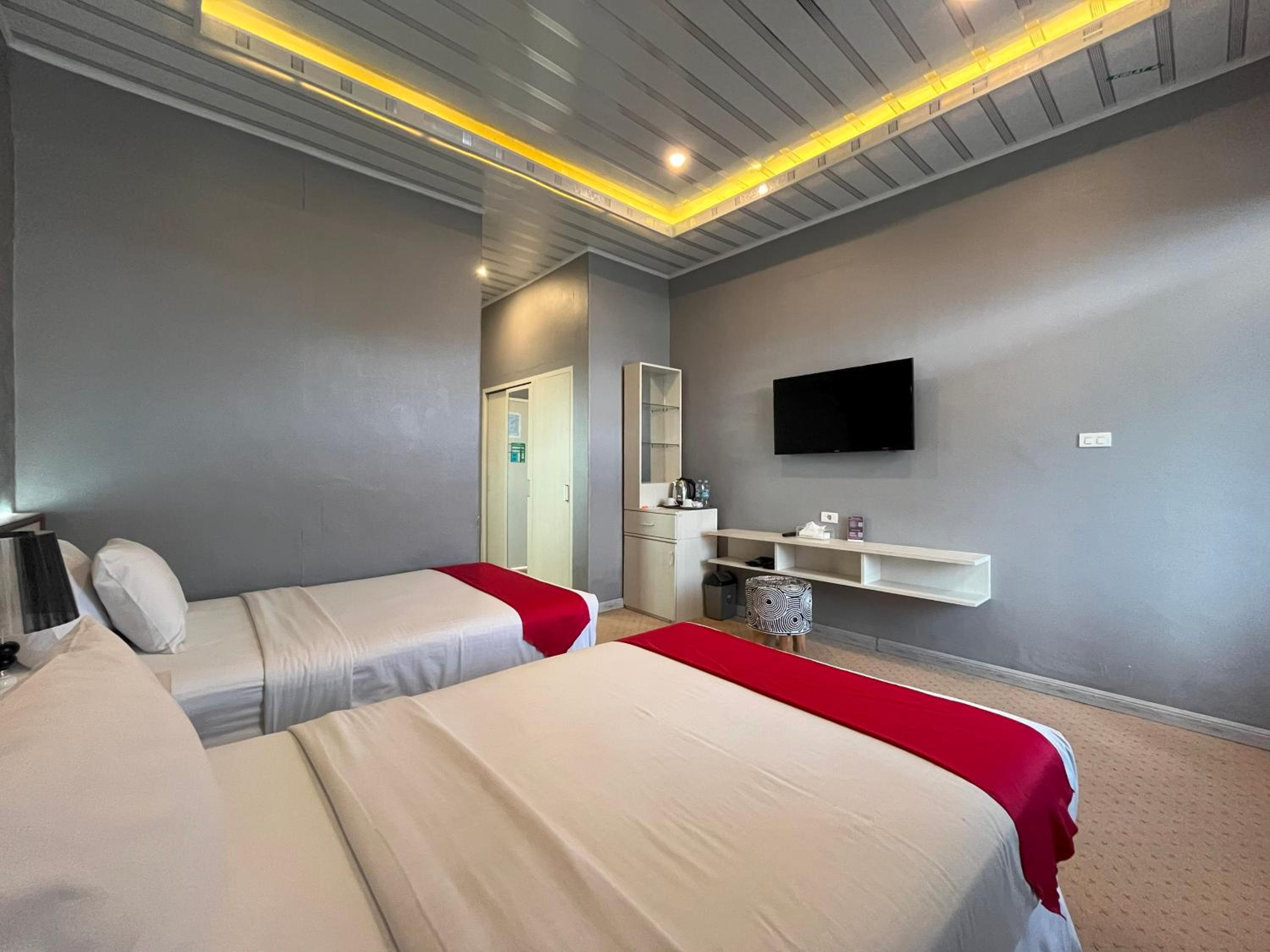 Deluxe Twin Room - Photo 3