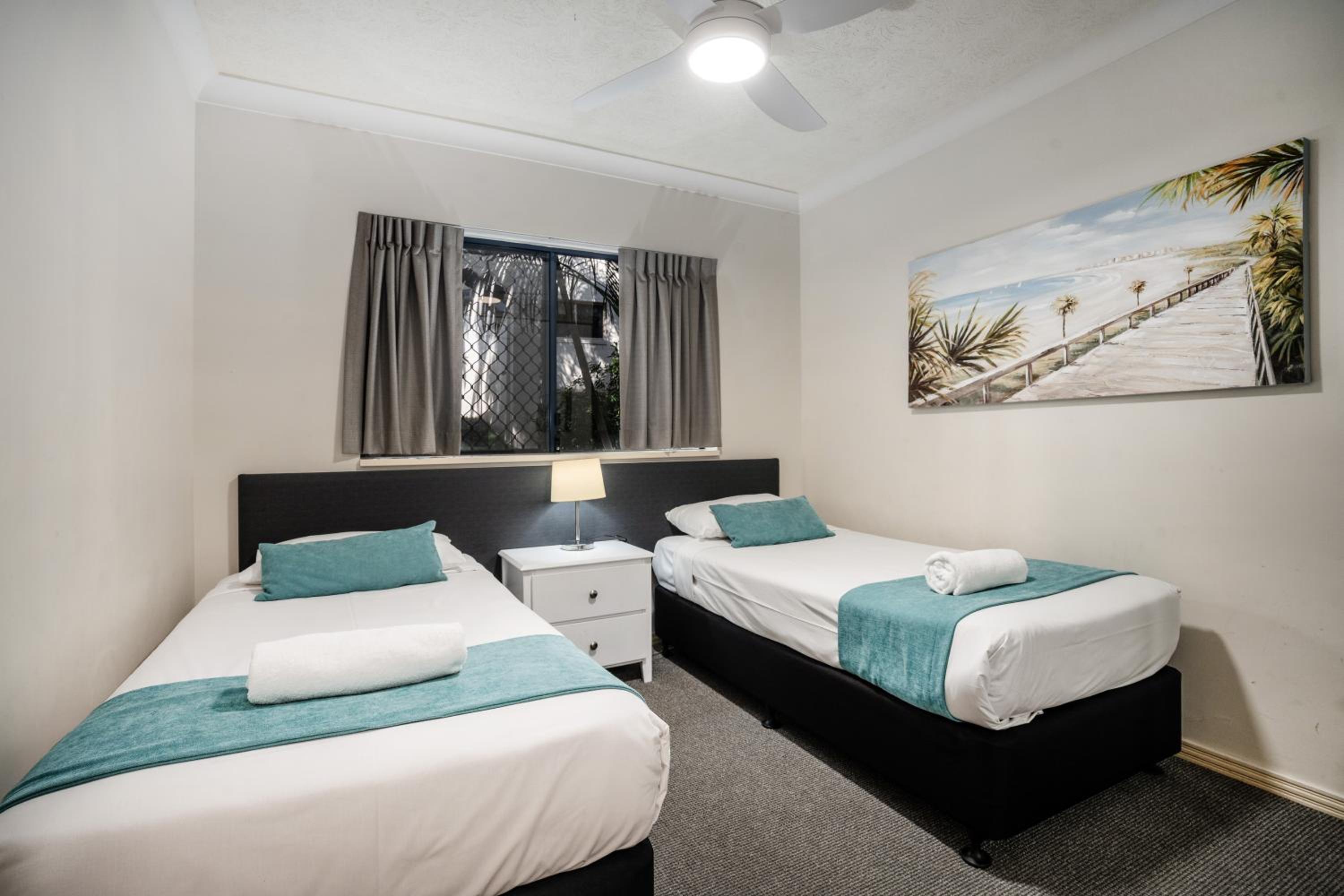 Superior Two-Bedroom Apartment - Photo 18