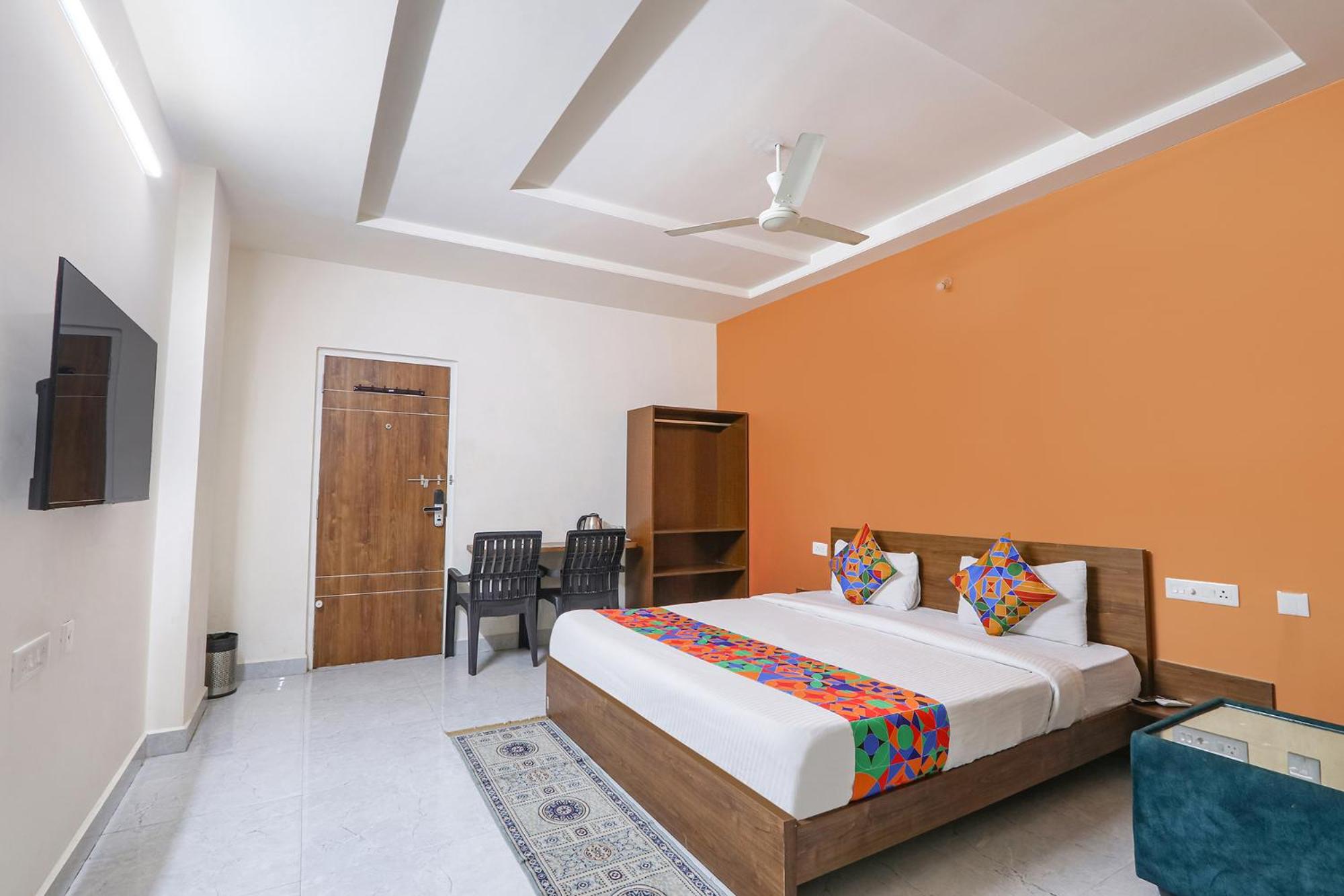 Deluxe Room - Photo 3
