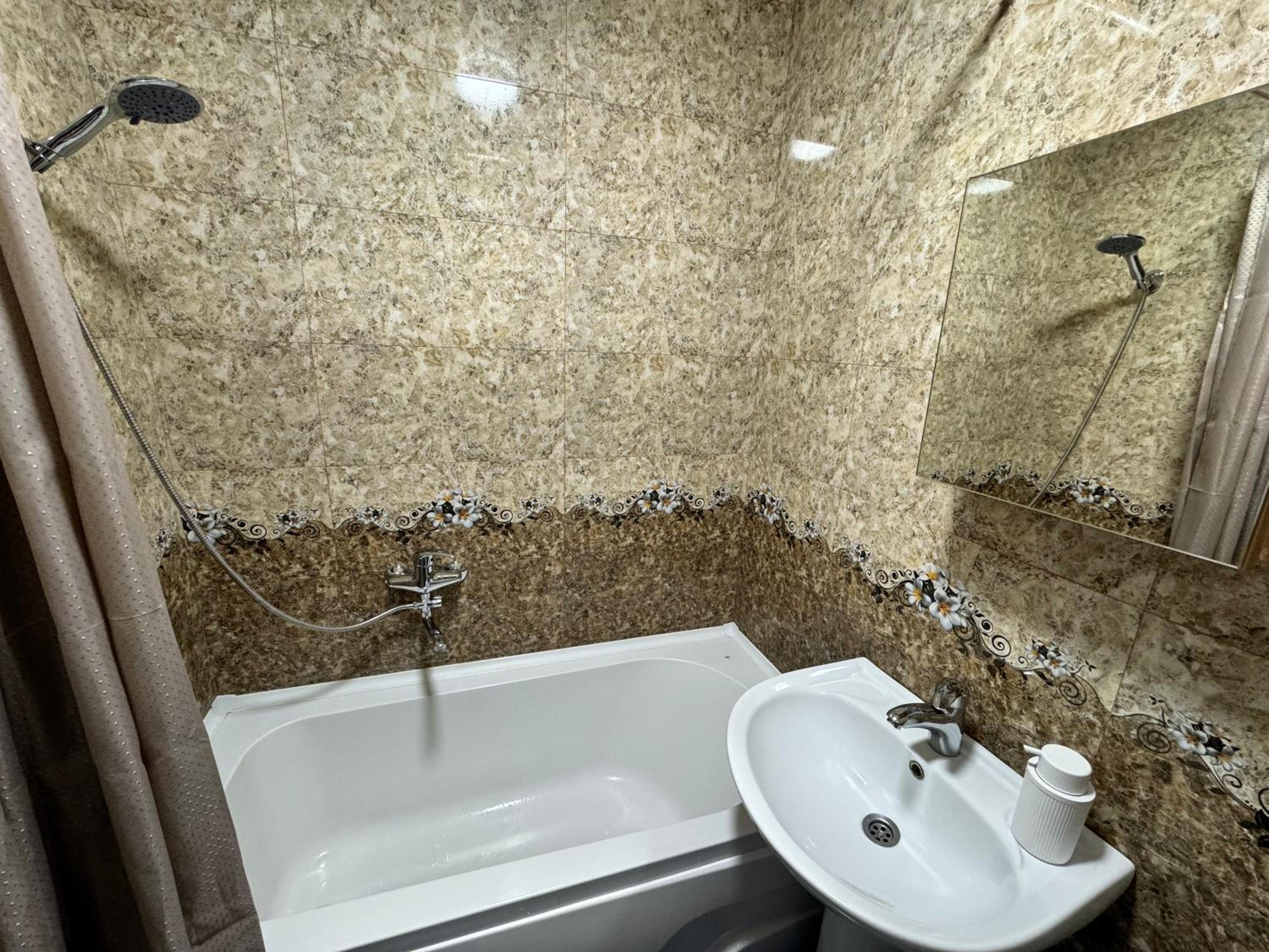 Double Room with Balcony (2 Adults + 1 Child) photo 2