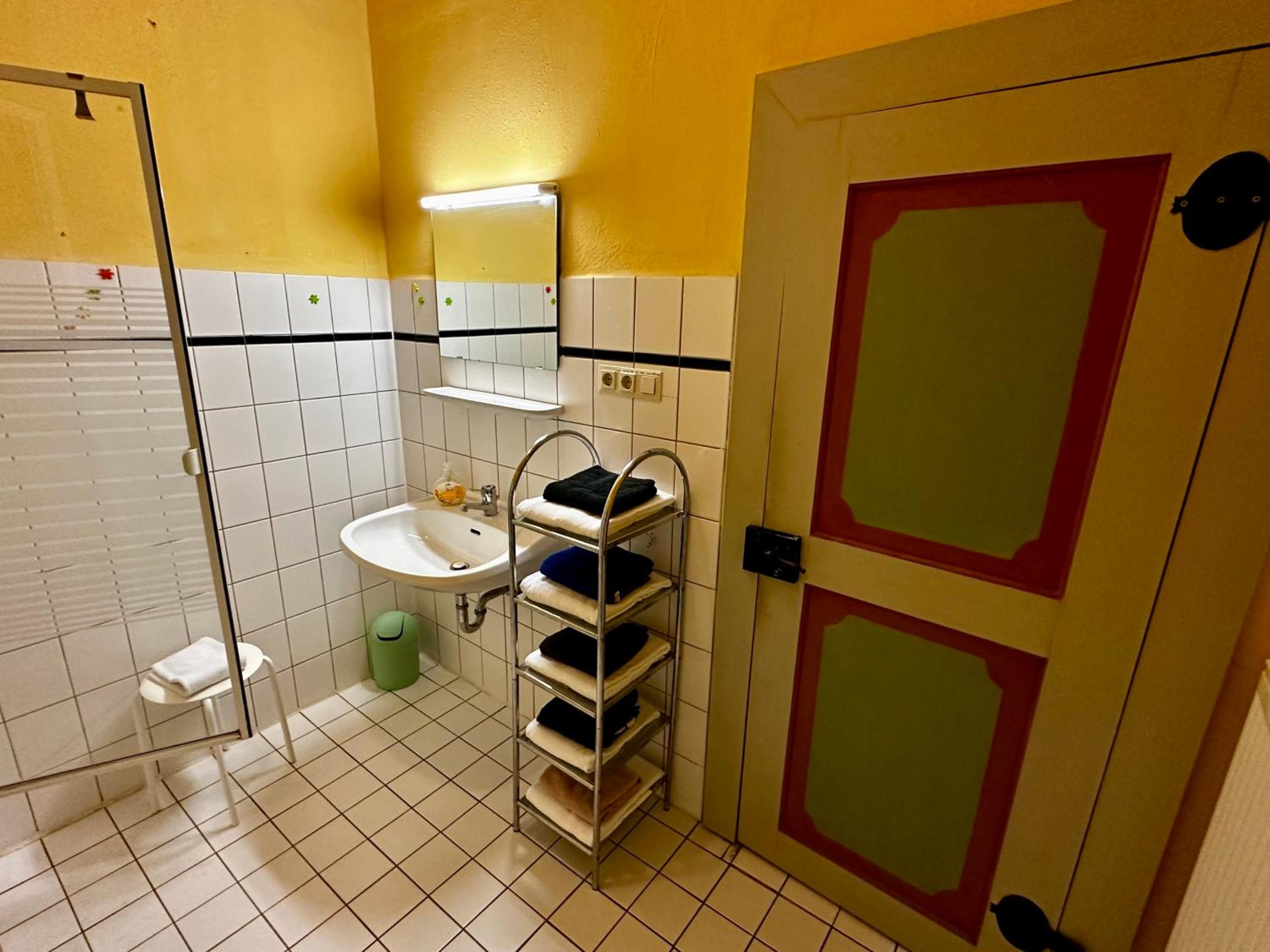 Two-Room Apartment - Photo 9