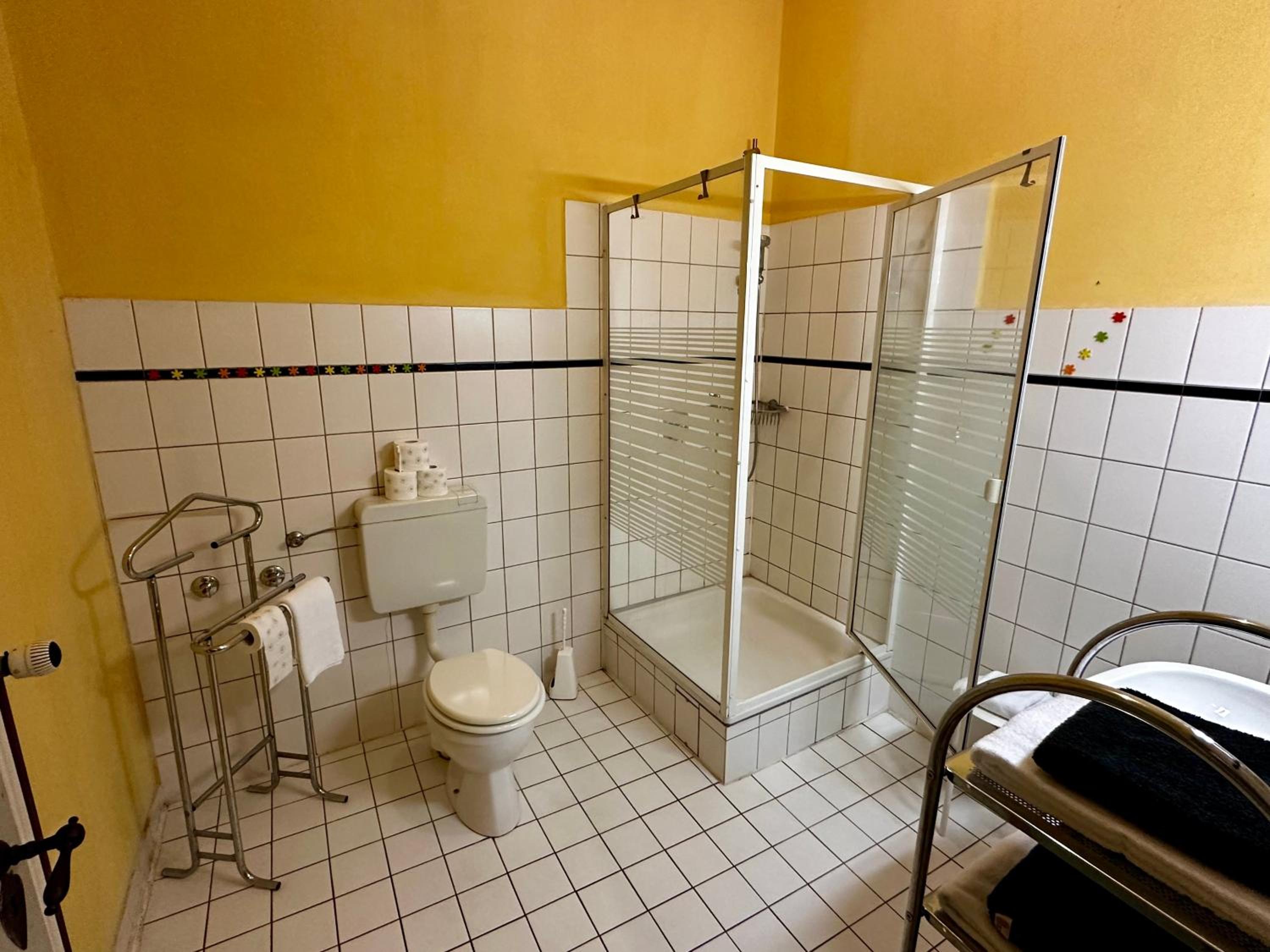 Two-Room Apartment - Photo 8