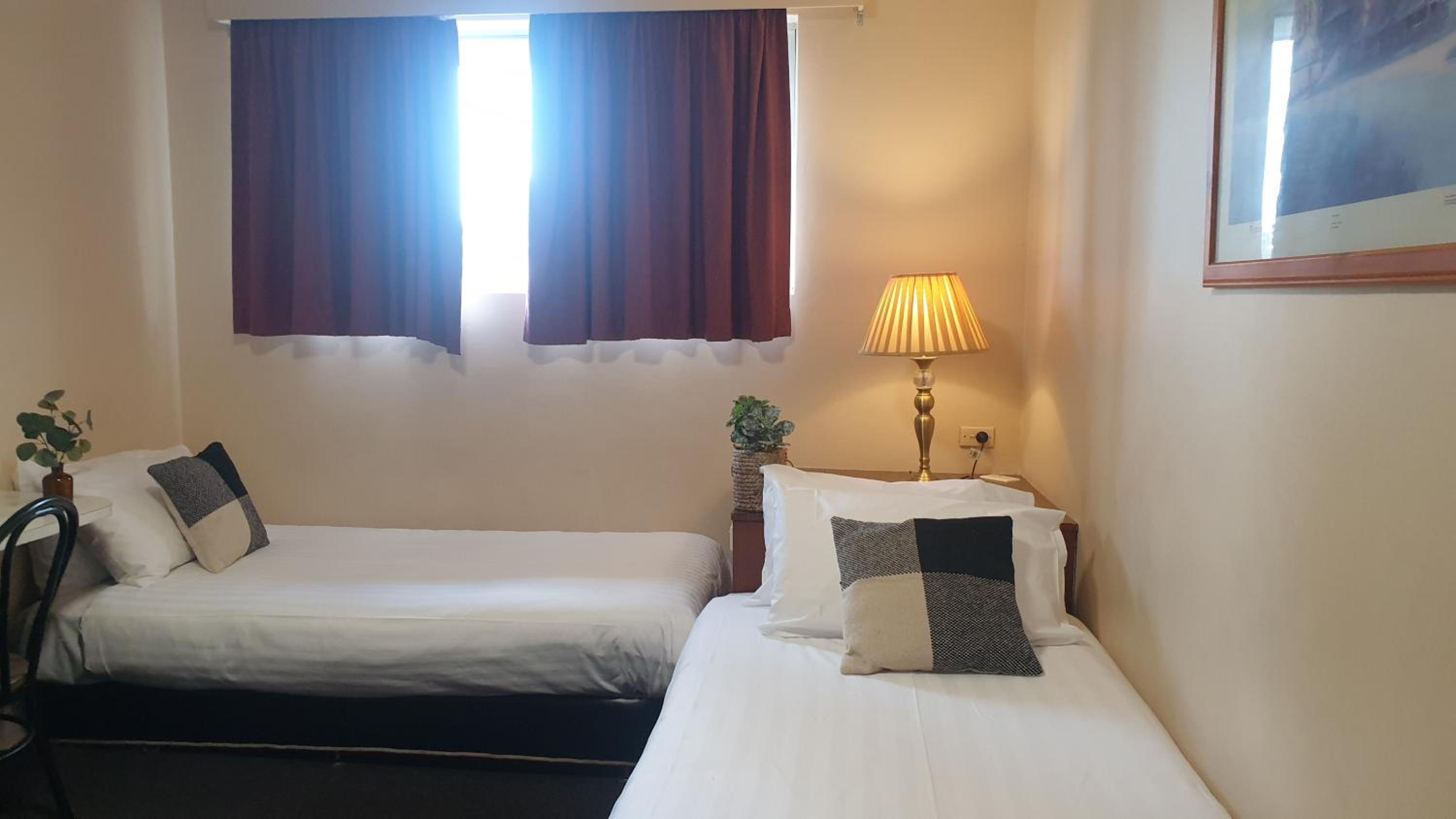 Two Room Suite - Photo 1
