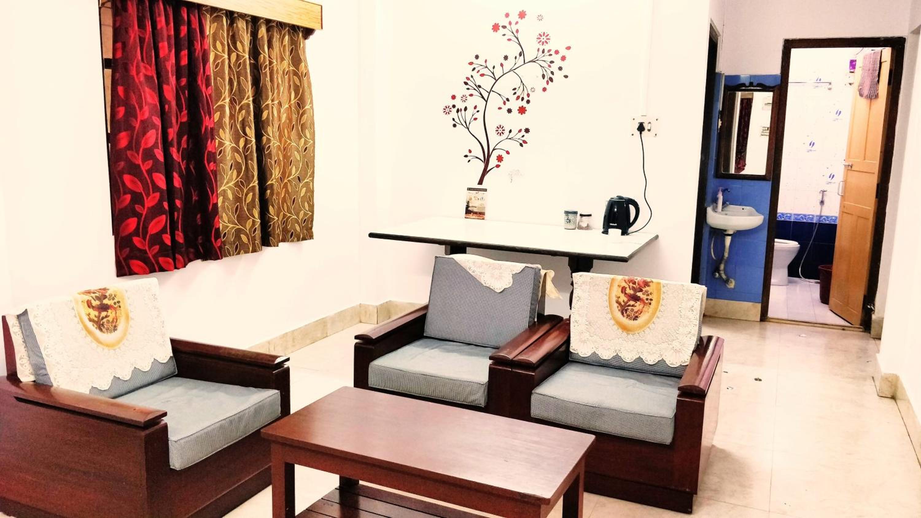 One-Bedroom House - Photo 1