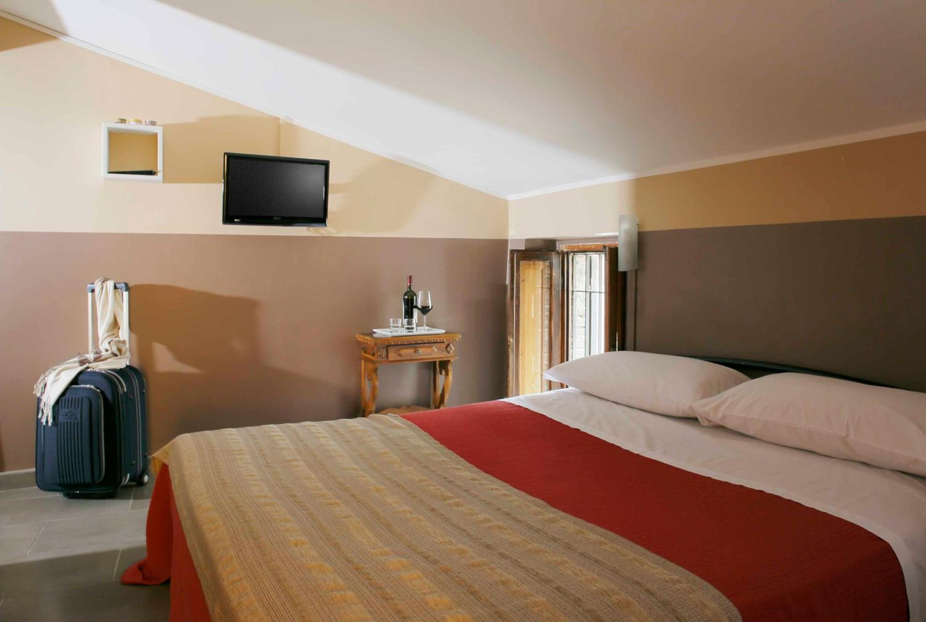 Quadruple Room - Photo 2