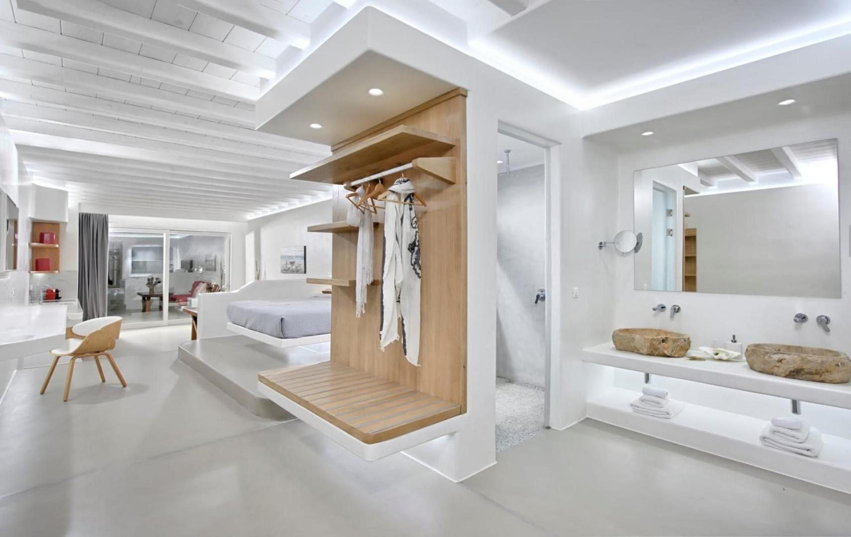 Suite with Private Pool - Photo 6
