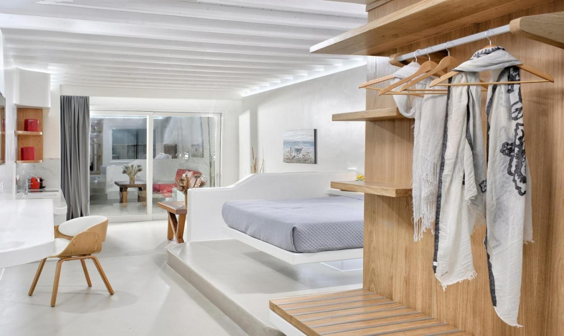 Suite with Private Pool - Photo 5