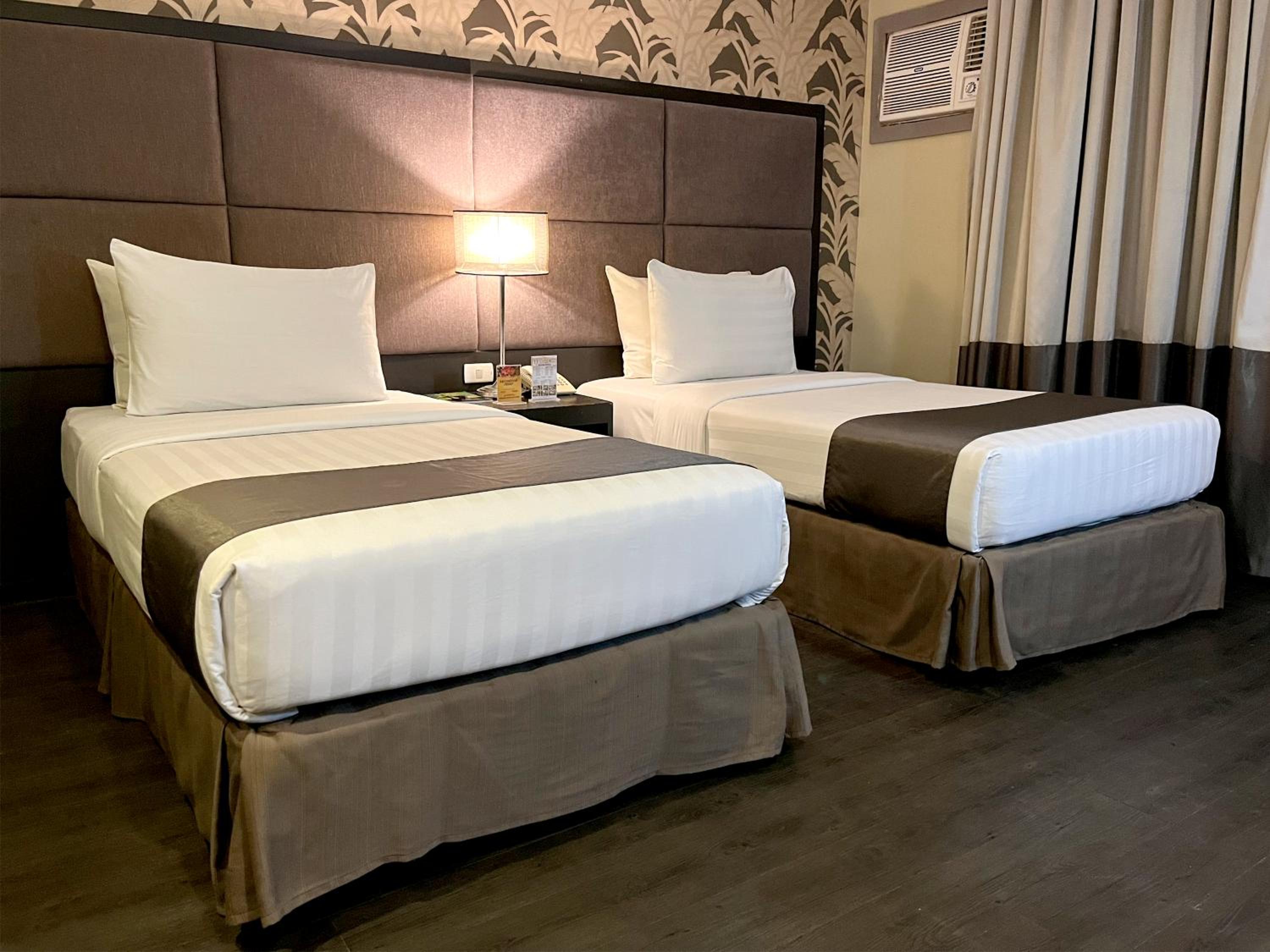 Standard Double or Twin Room - Photo 2
