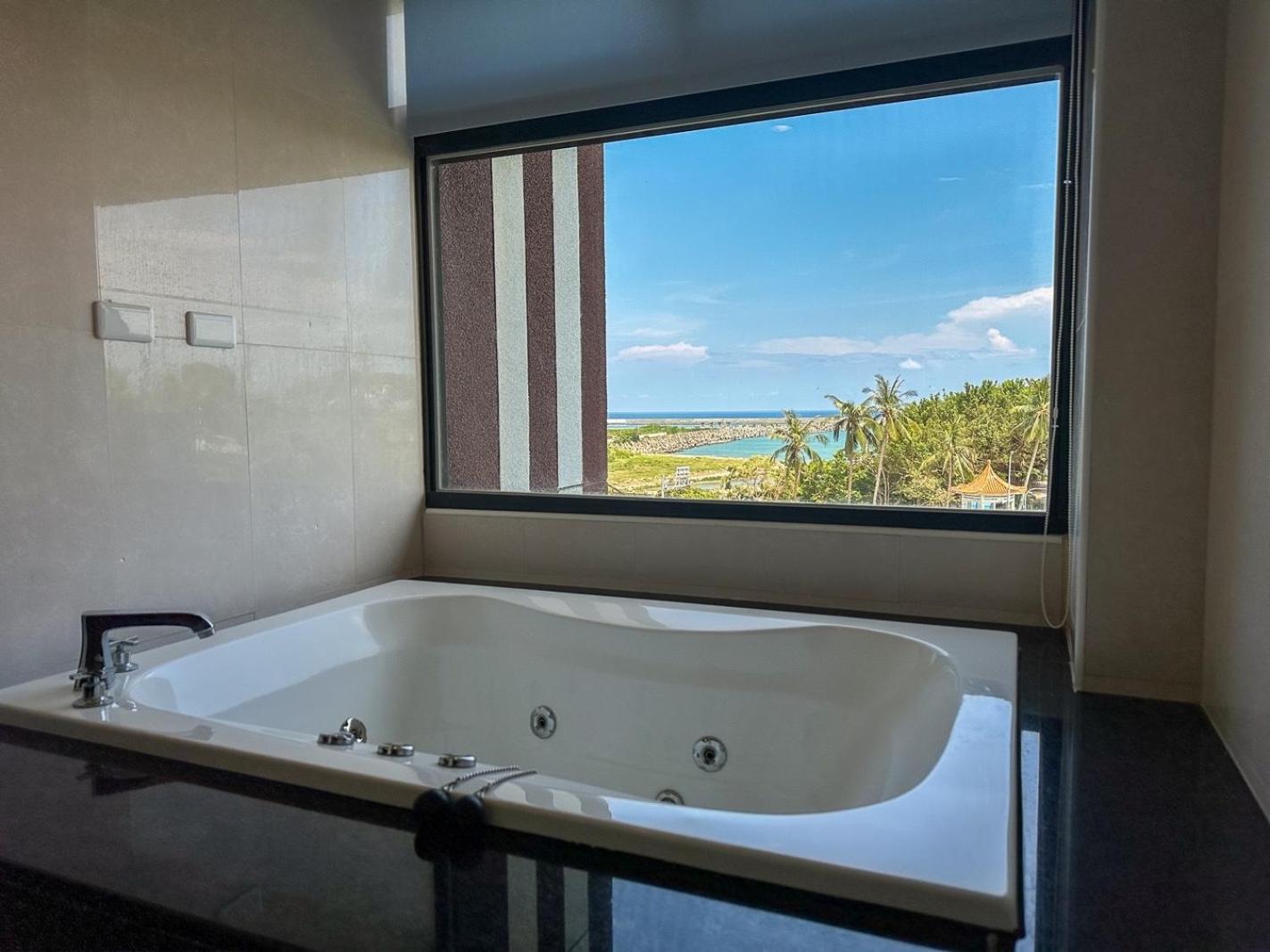 Standard Double Room with Sea View (Check-in at 16:00) photo 2