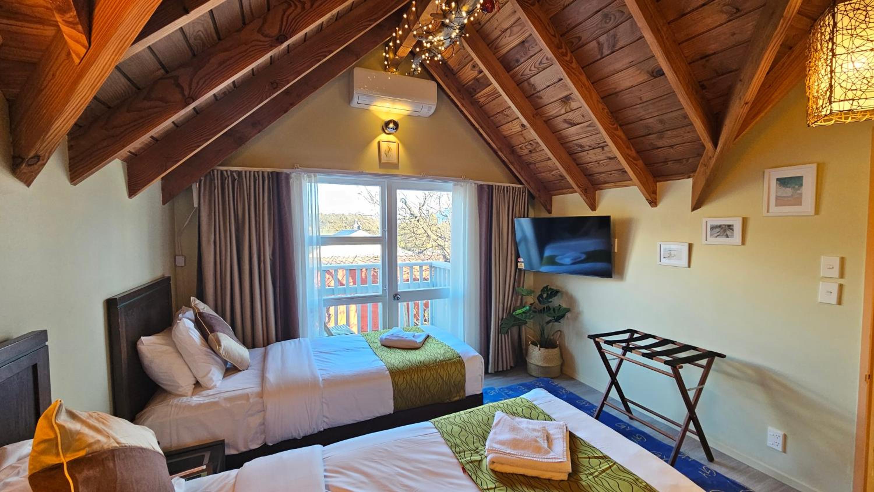 Twin Room with Balcony photo 1