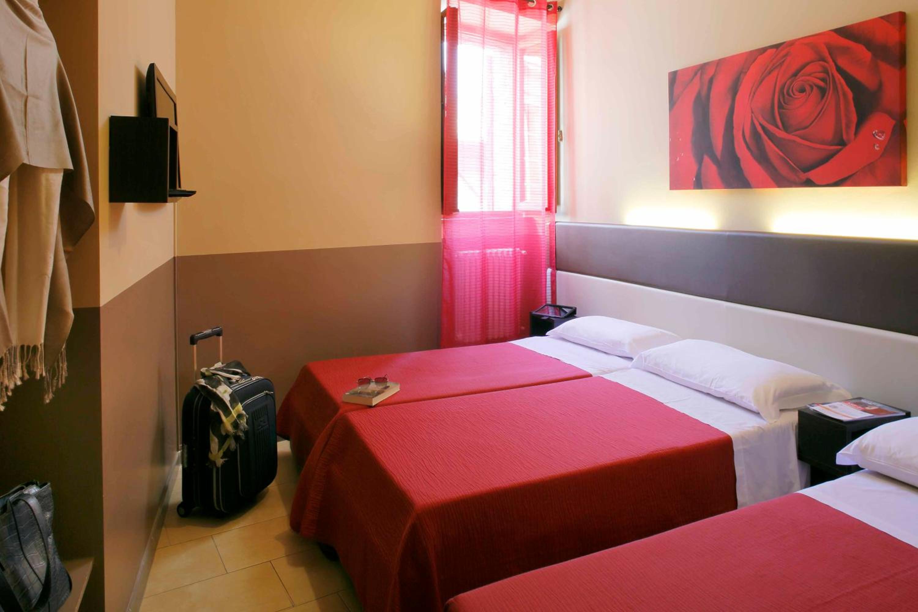 Triple Room - Photo 1