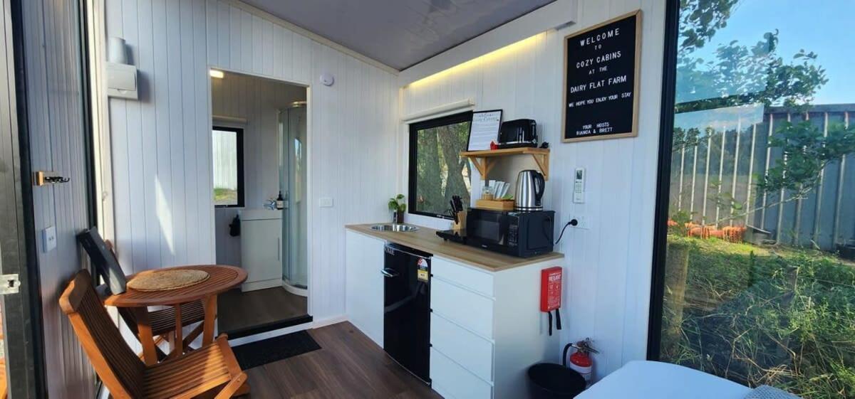 Mobile Home photo 3