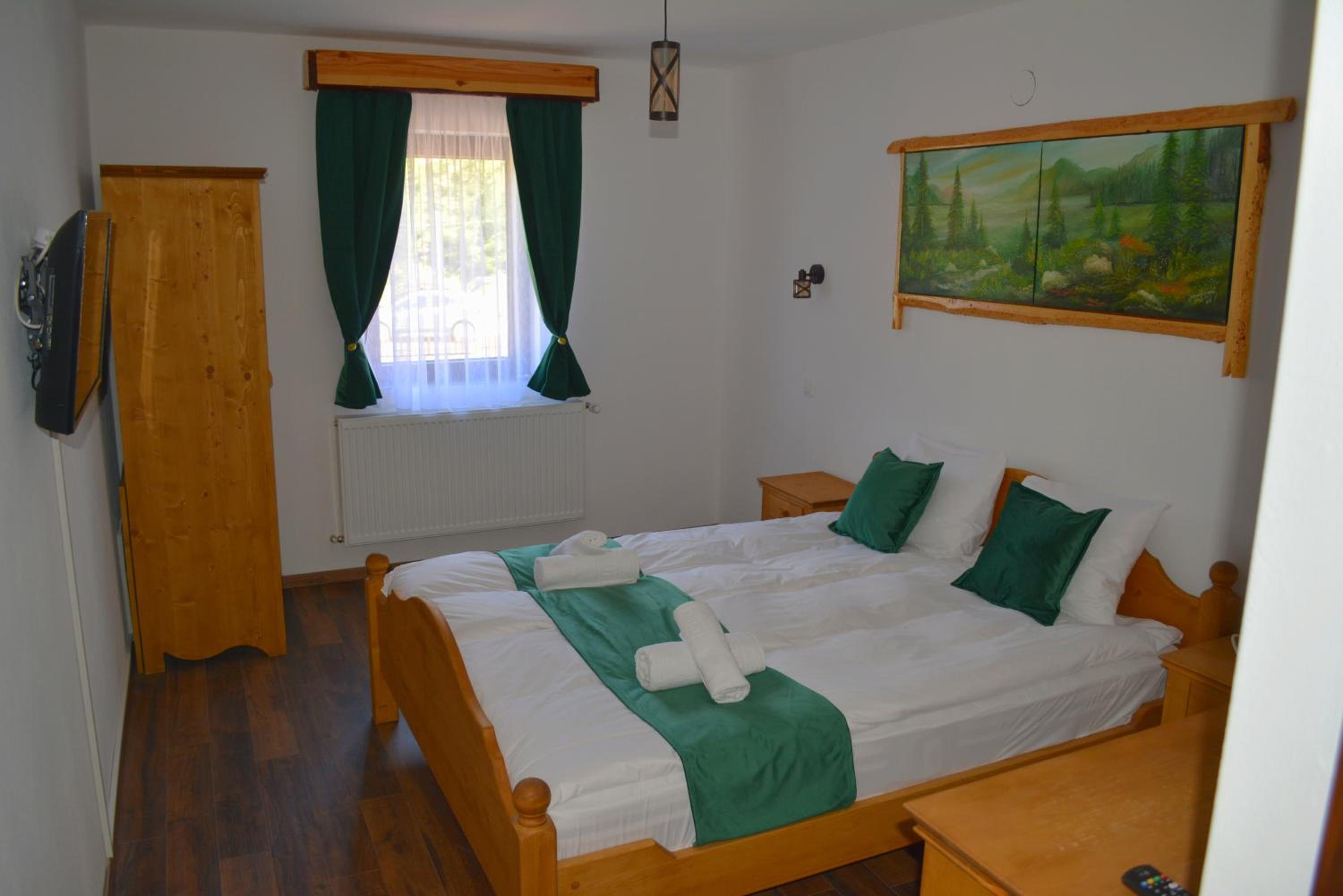 Double Room With Private Bathroom photo 1