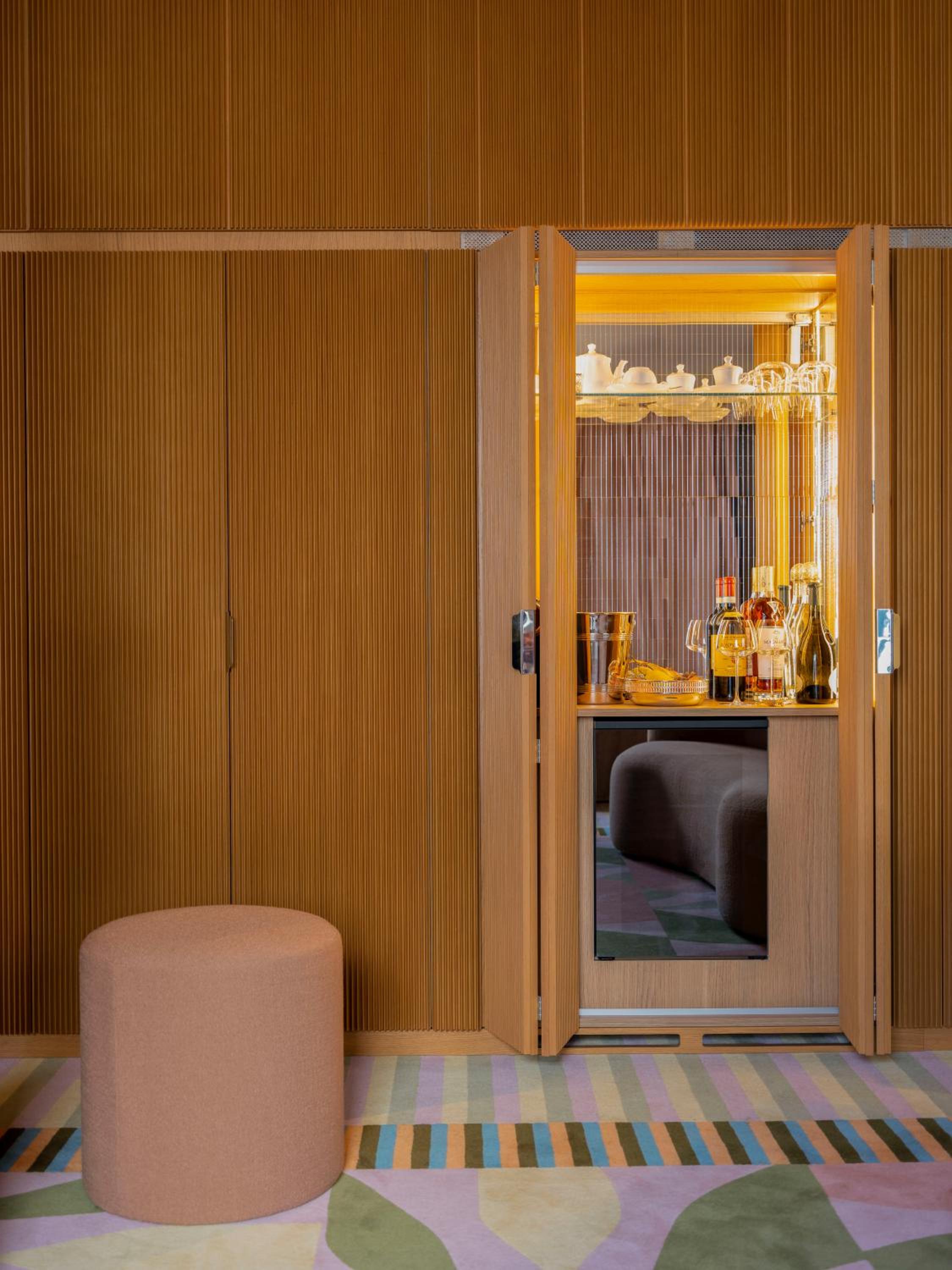 Suite with Terrace thumbnail 5