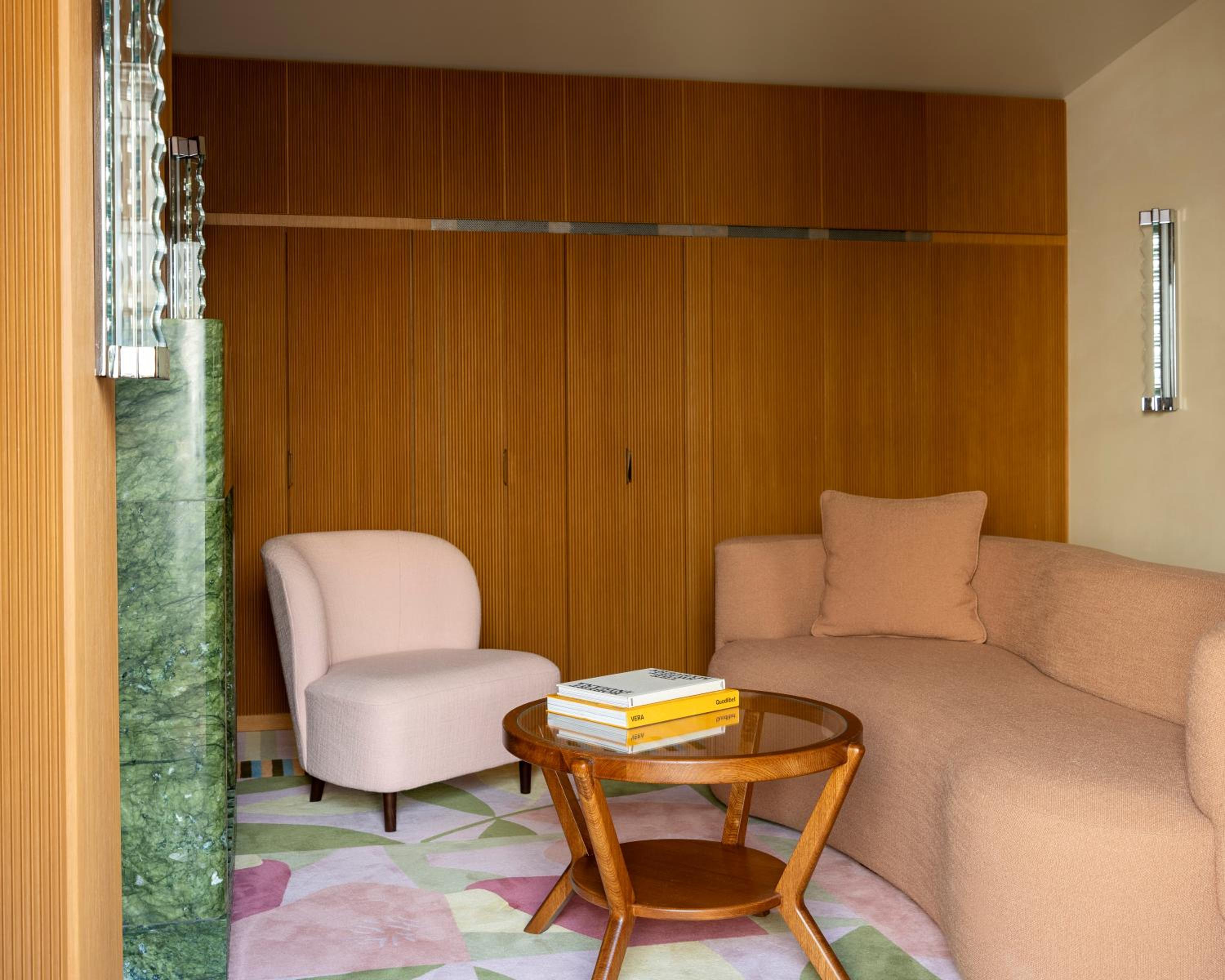 Suite with Terrace thumbnail 6
