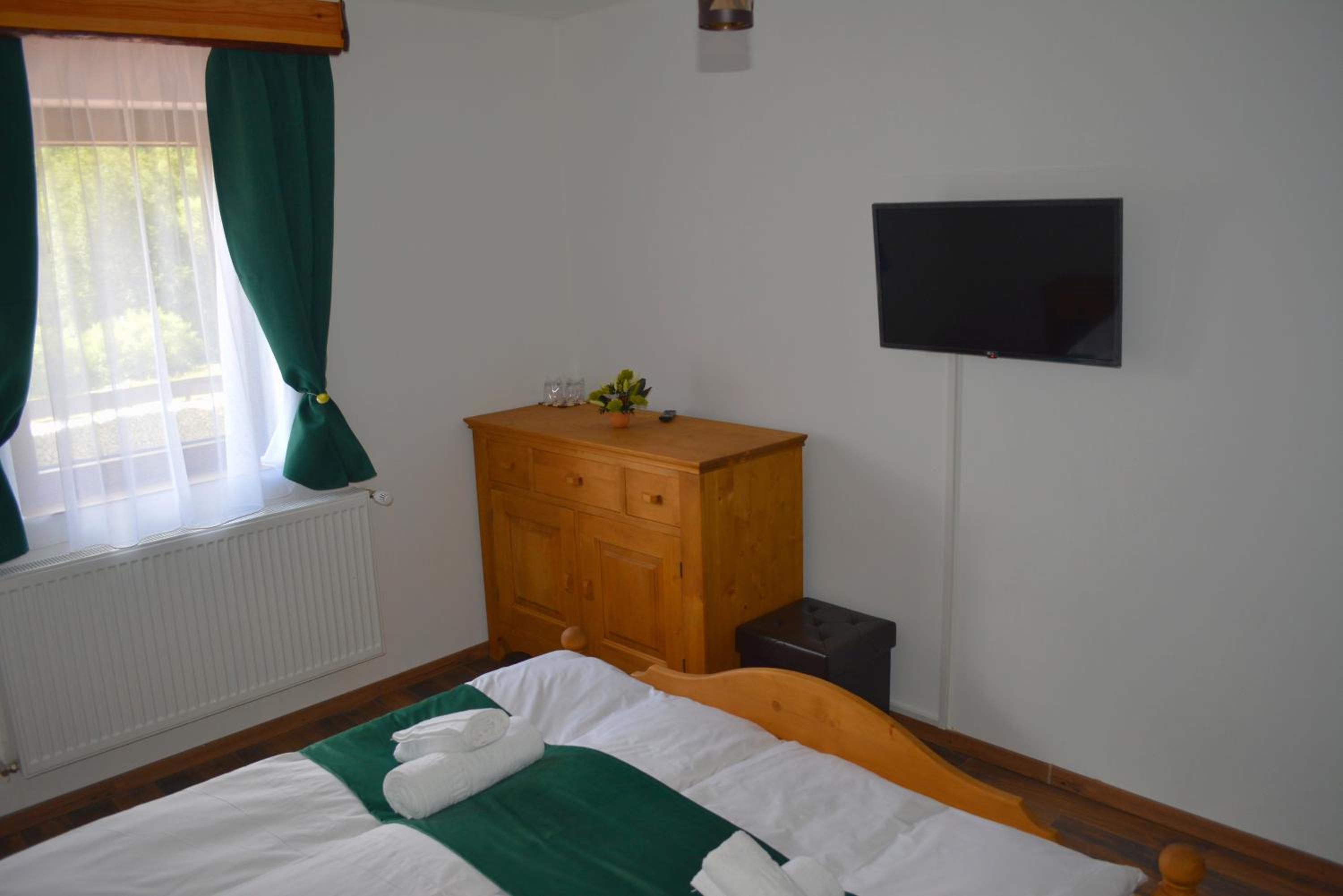 Double Room With Private Bathroom photo 3