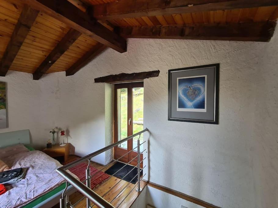 One-Bedroom House photo 2