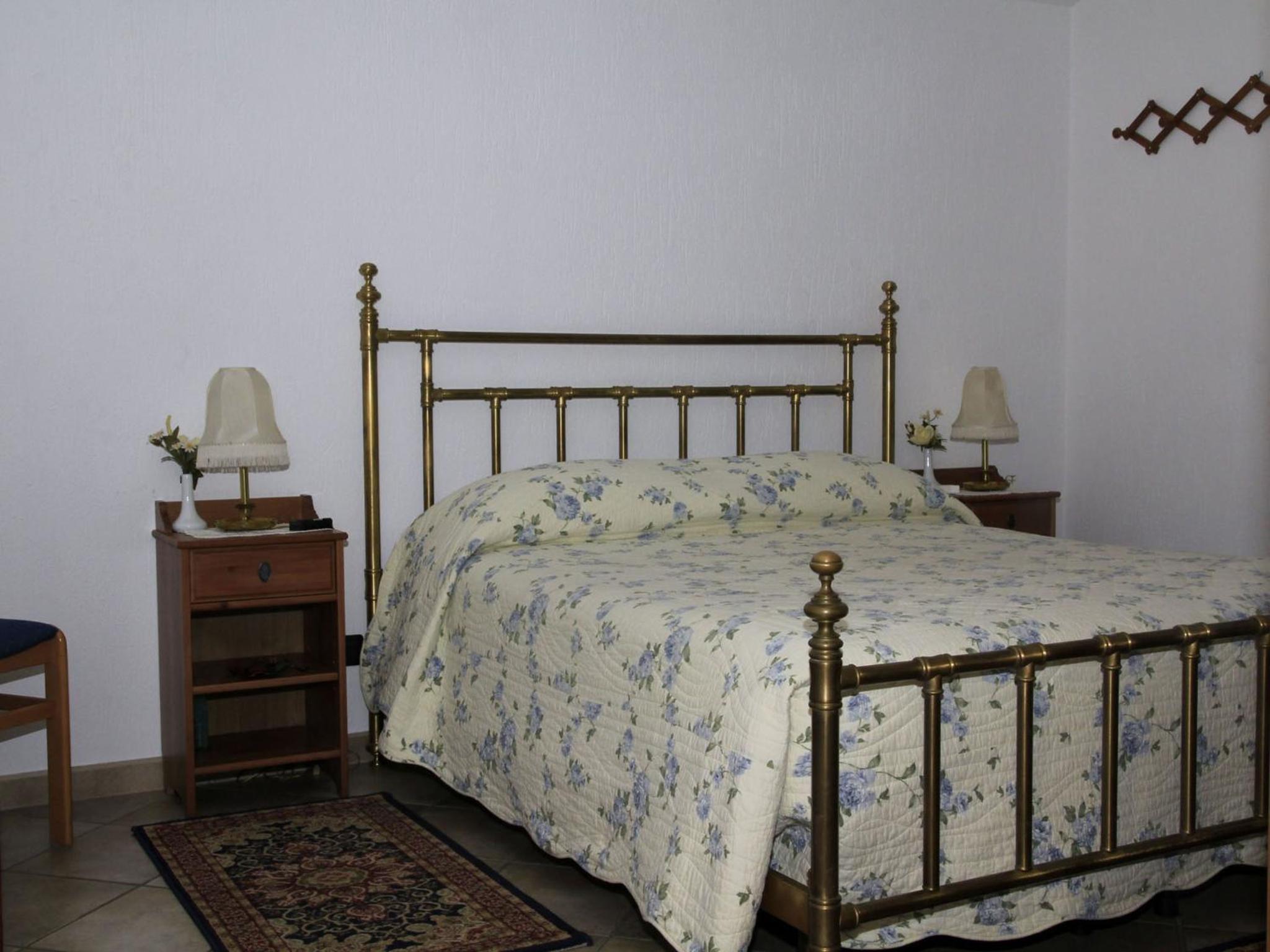 Double Room with Shared Bathroom photo 1
