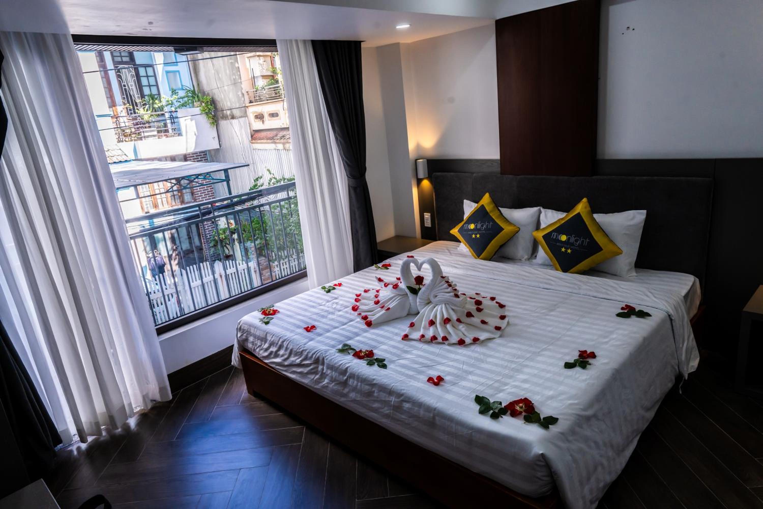 Deluxe Double Room - Photo 16