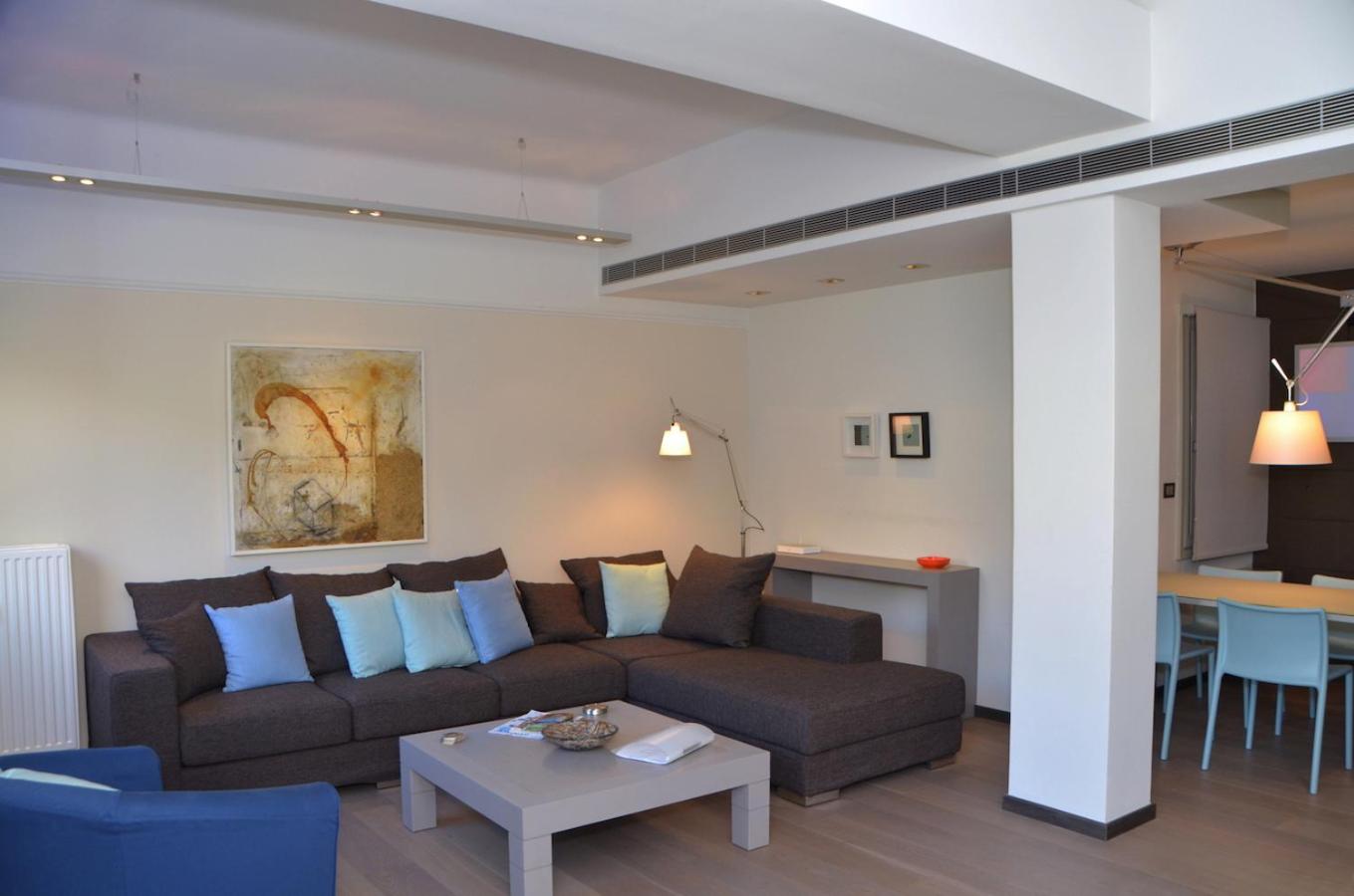 Apartment with City View