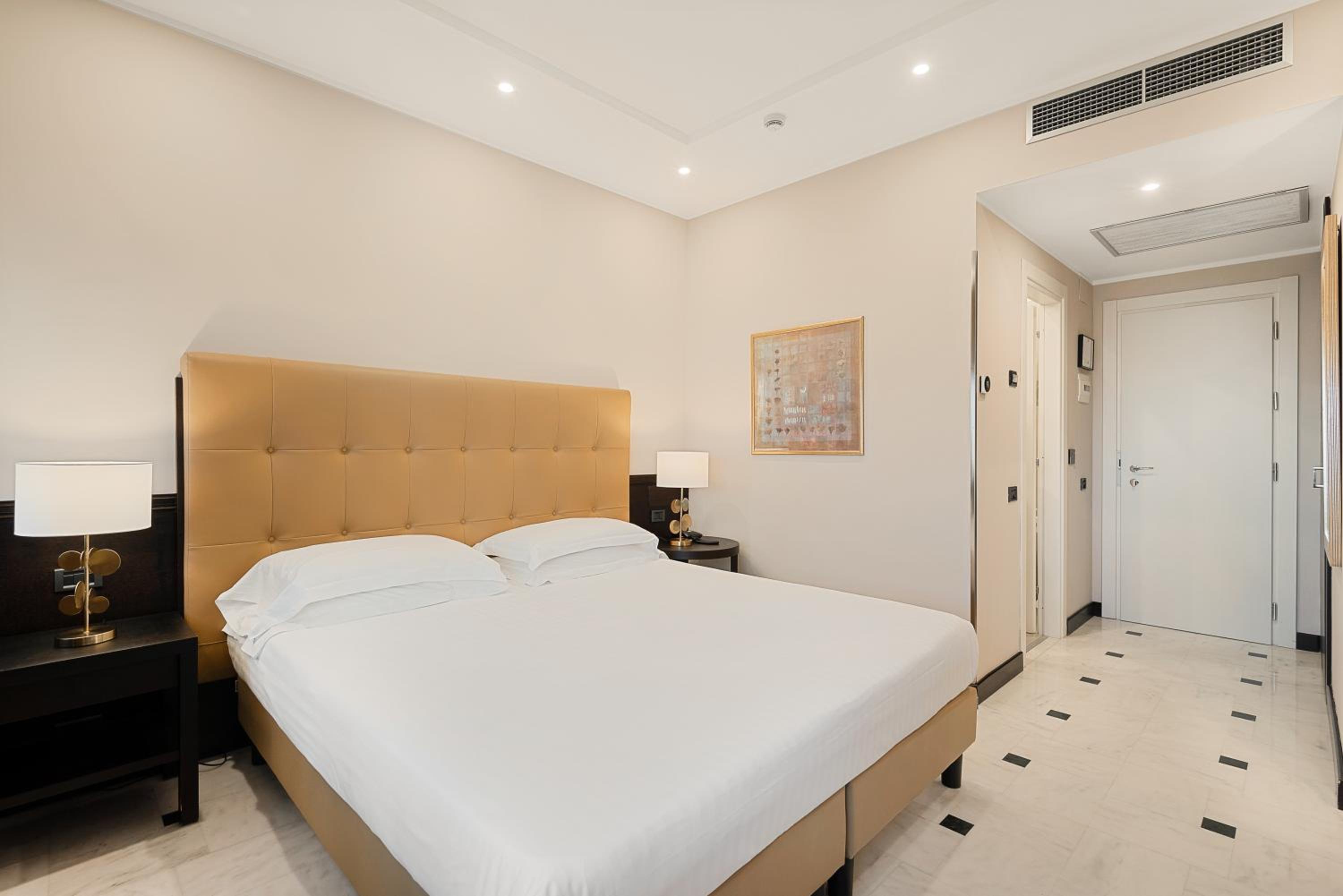 Superior Double Room - Photo 5