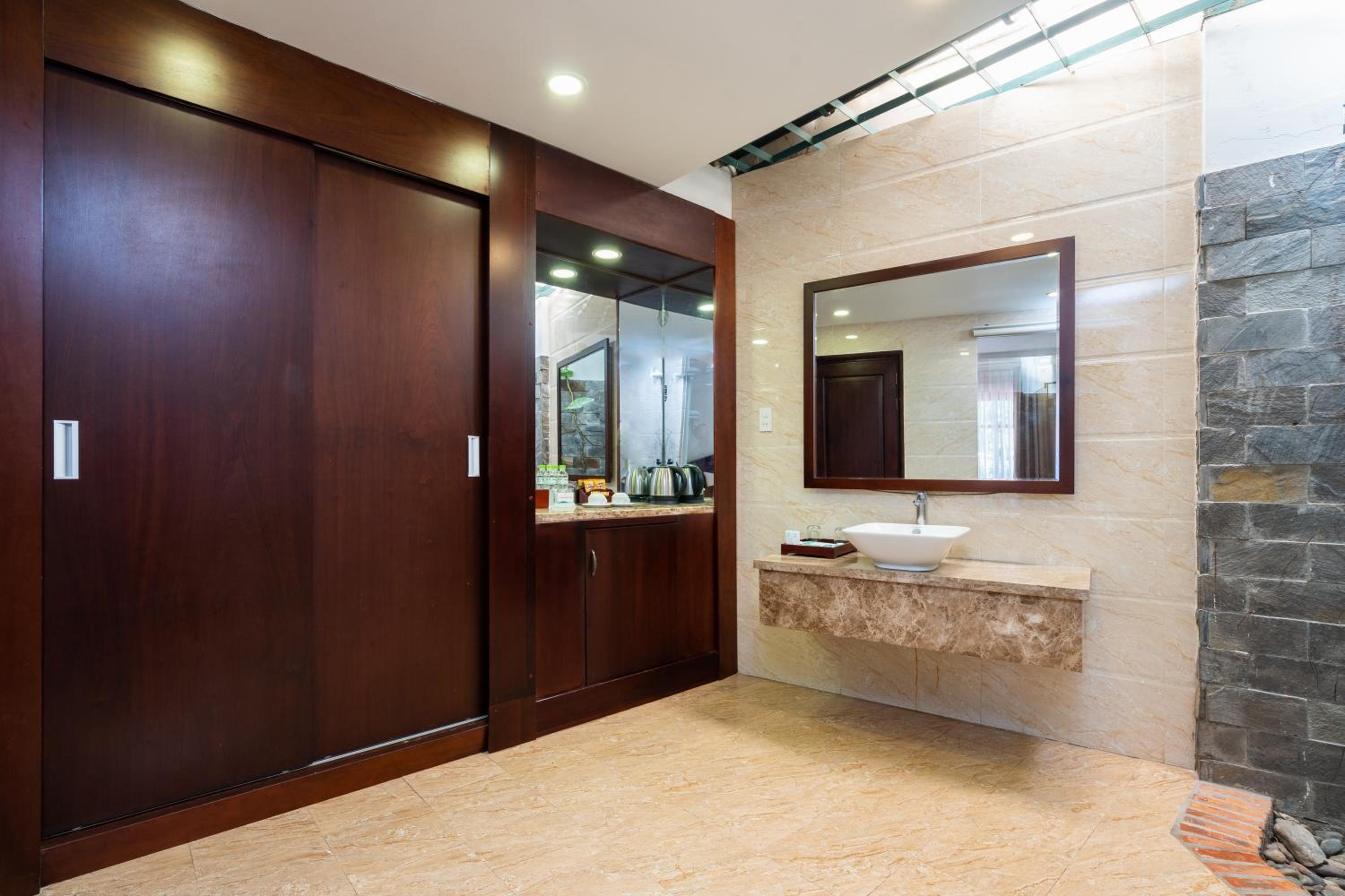 Superior Double Room with Pool View photo 3