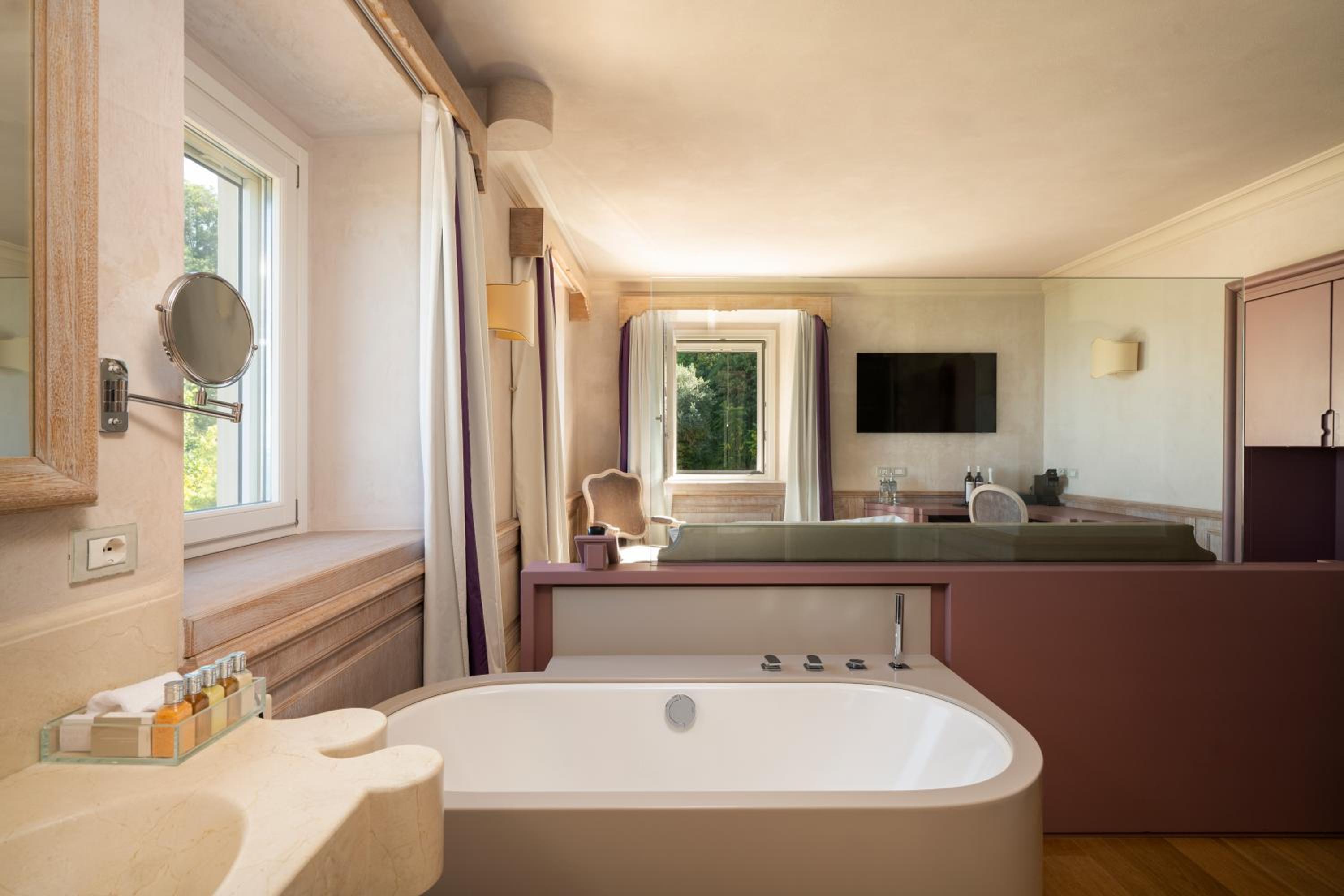 Prestige Double Room with Garden View - Photo 2