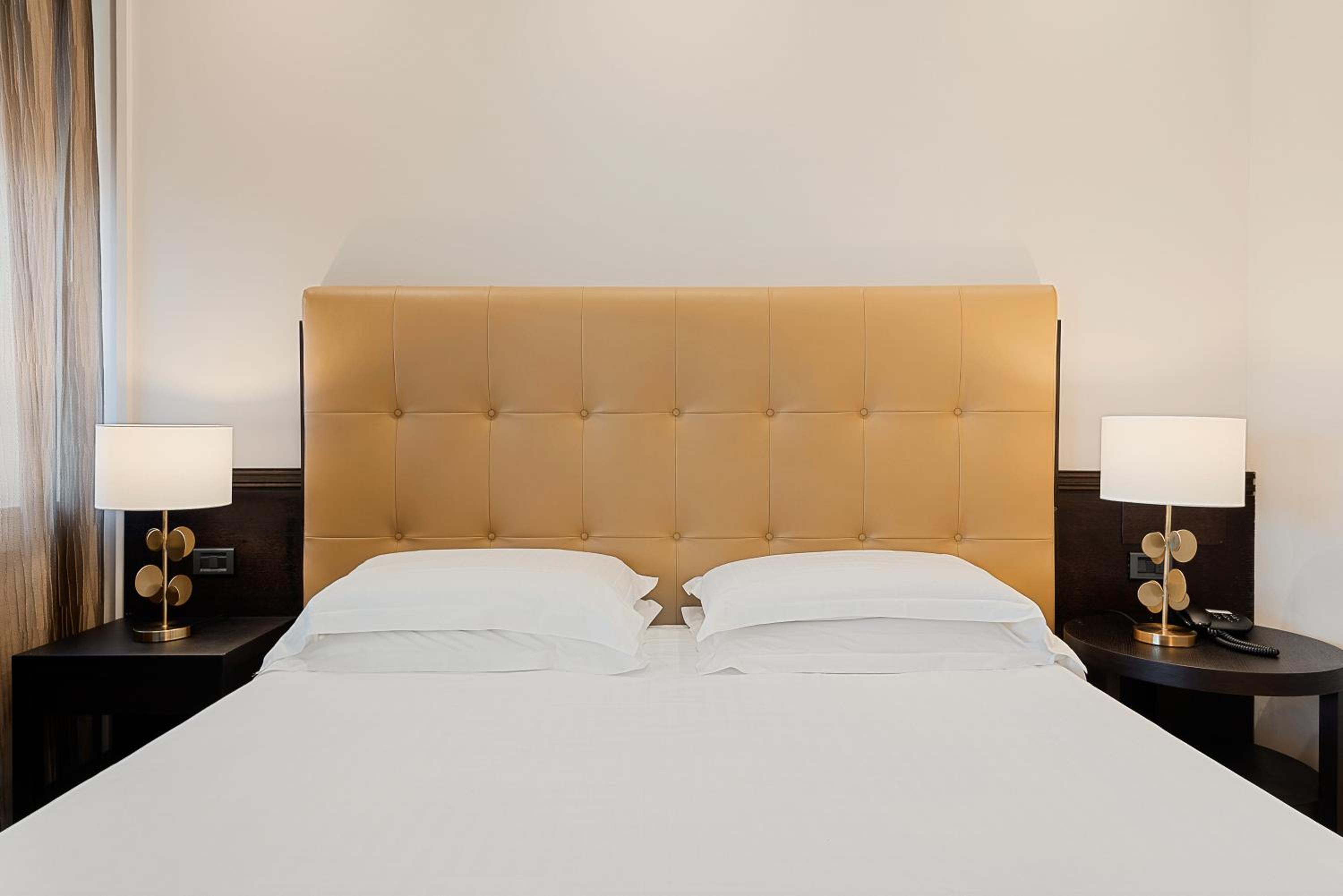 Superior Double Room - Photo 8