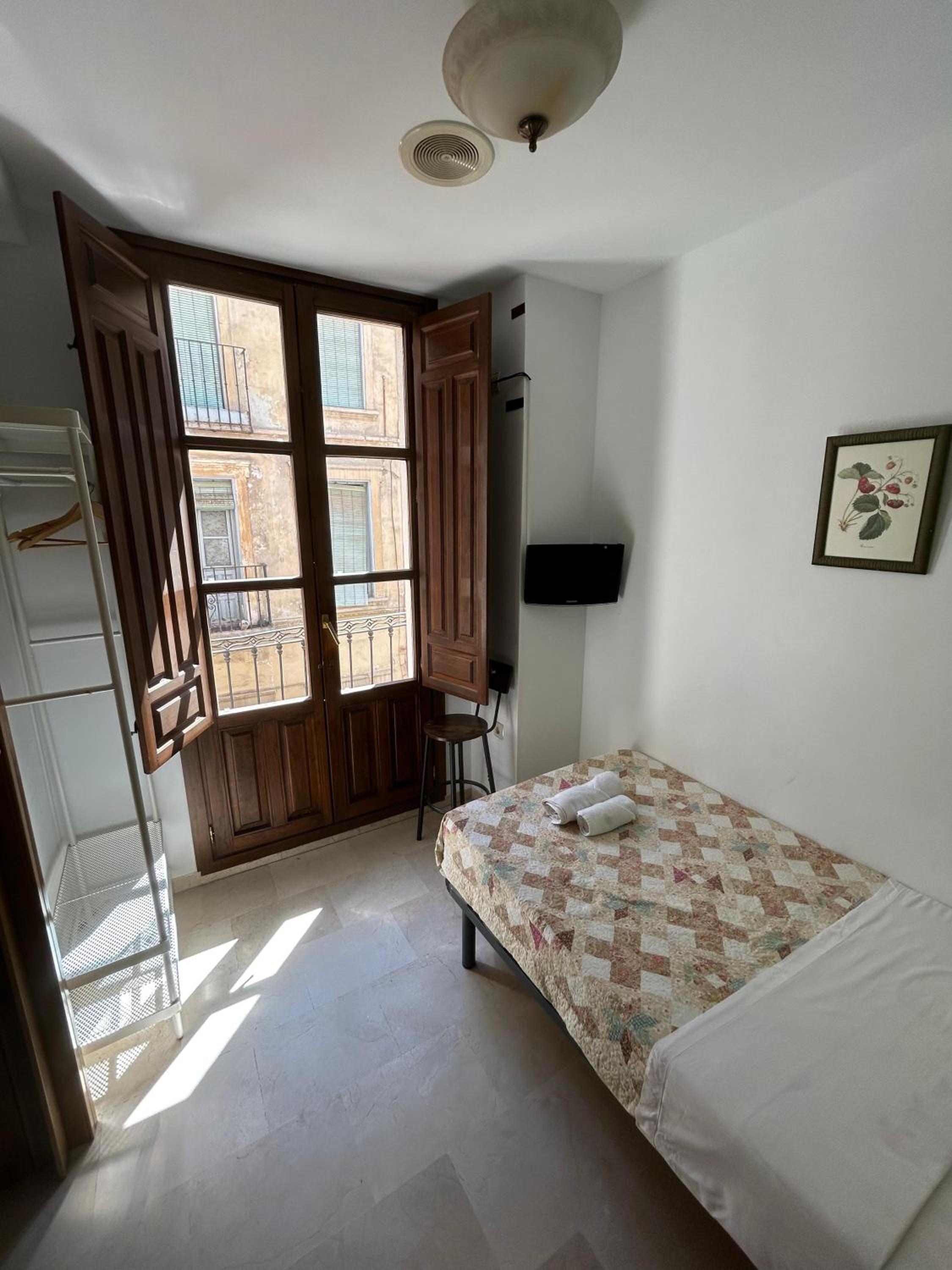 Habitación individual con baño privado