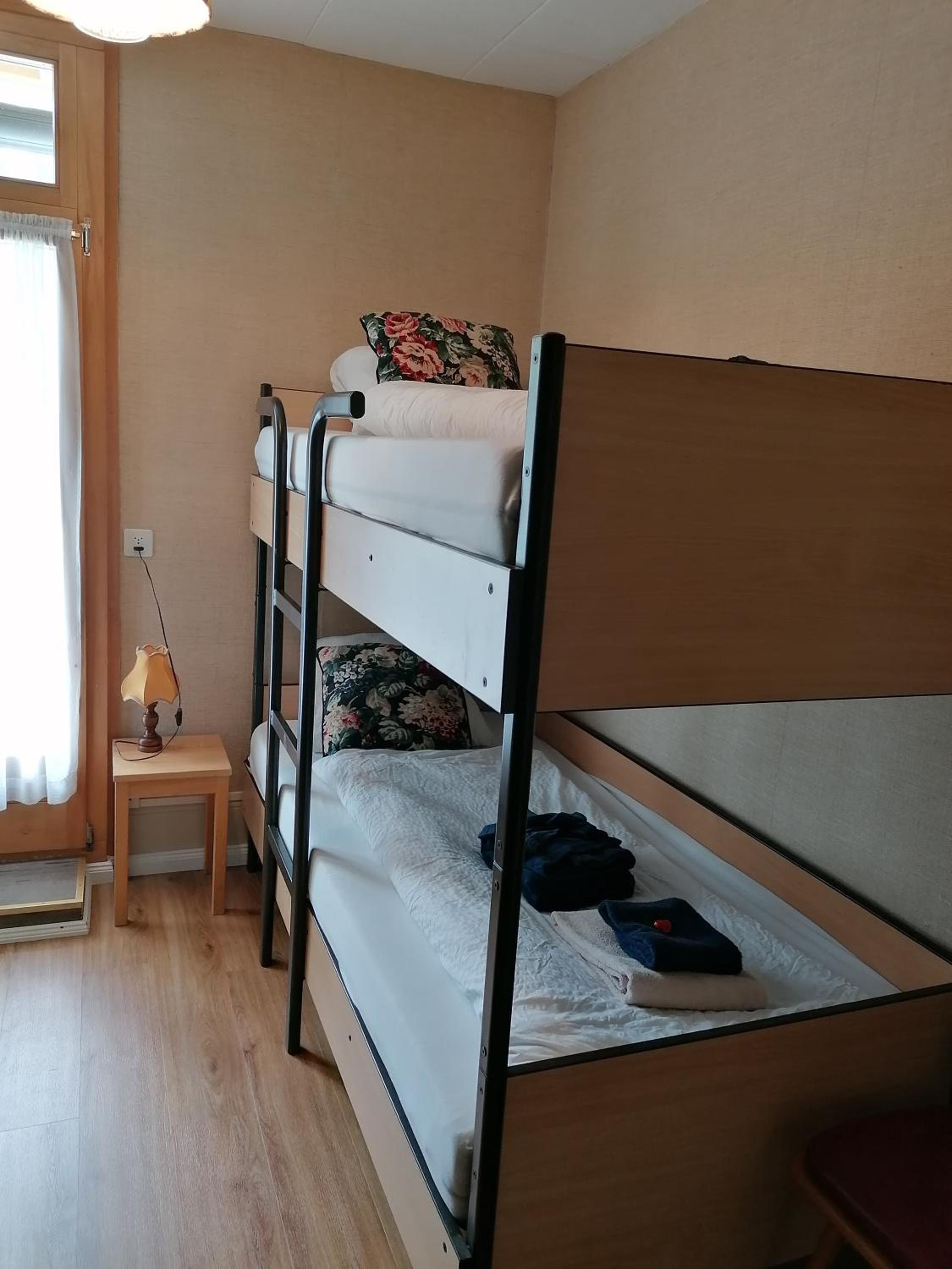 Small Double Room with Bunk bed and Whirlpool