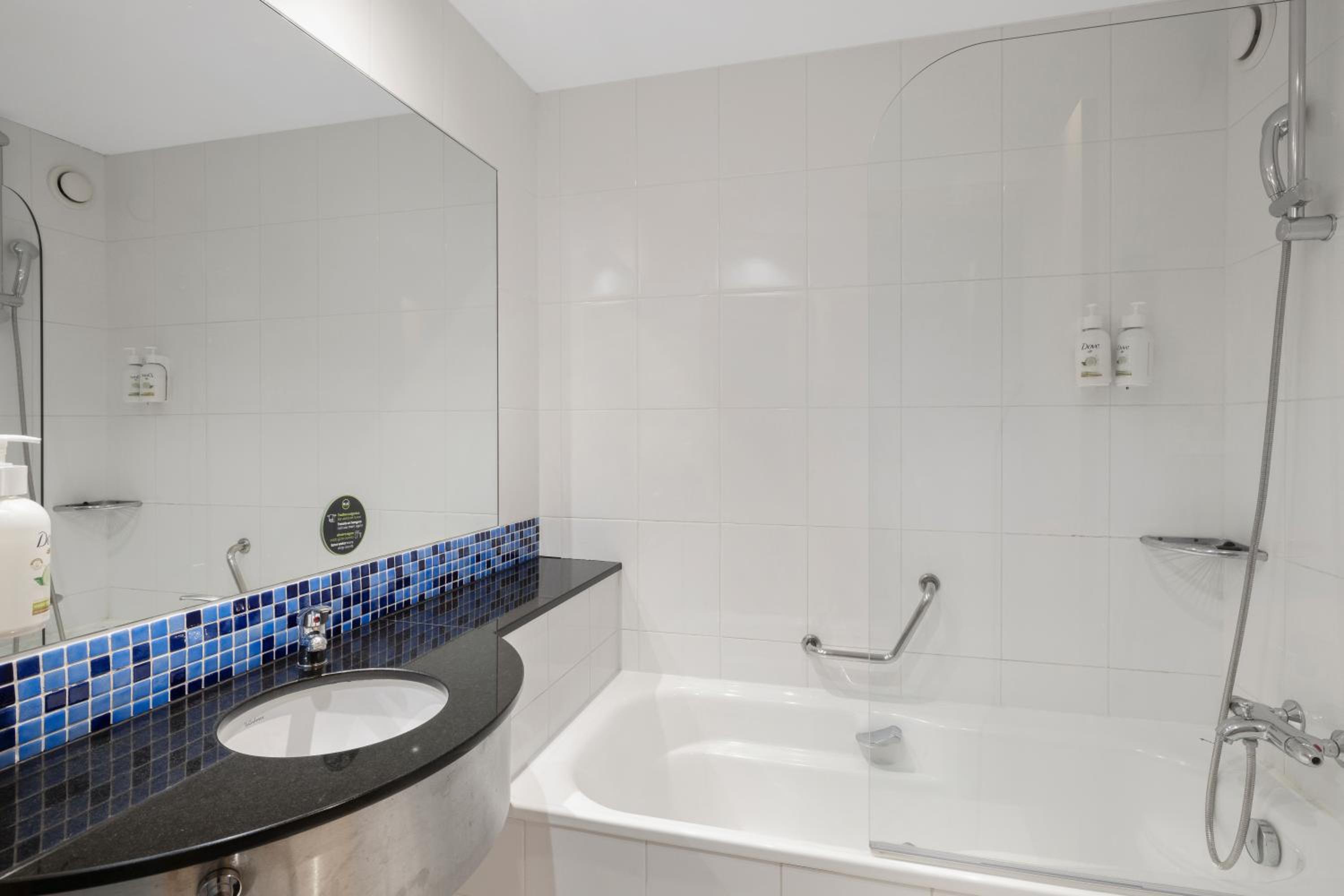 Double Room - Photo 3